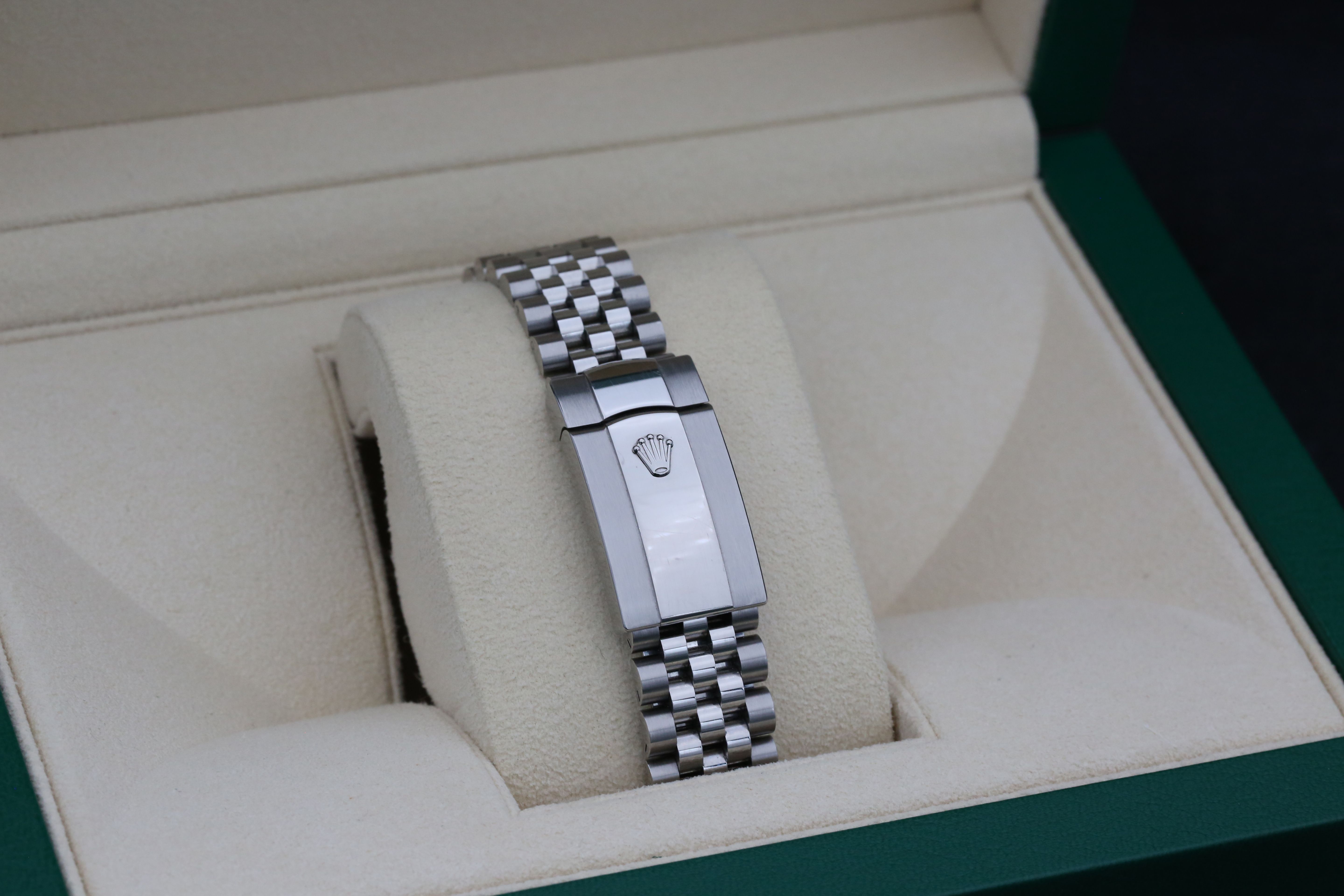Rolex Datejust 41 126334 Thumbnail 3