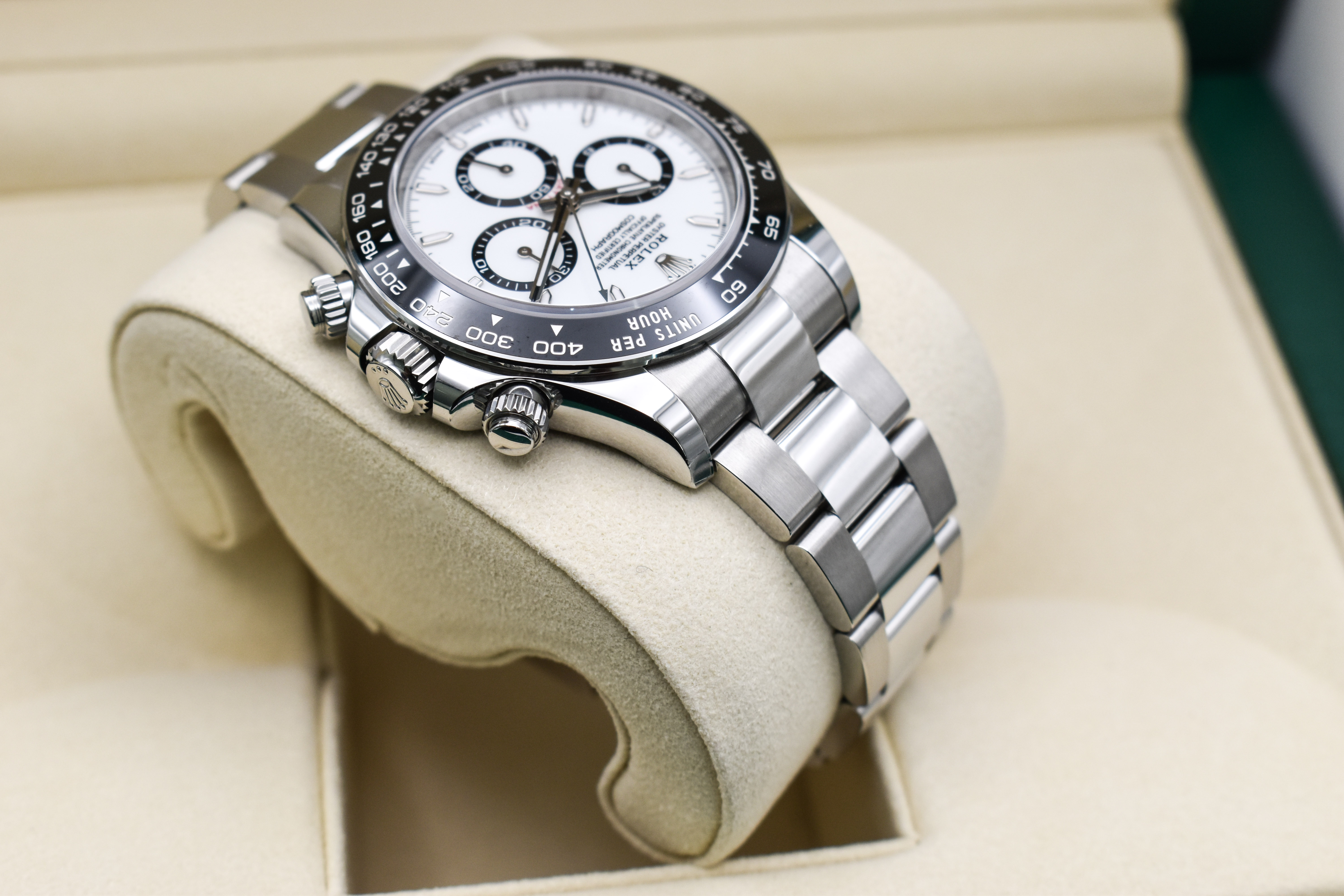 Rolex Daytona 126500 LN Thumbnail 2