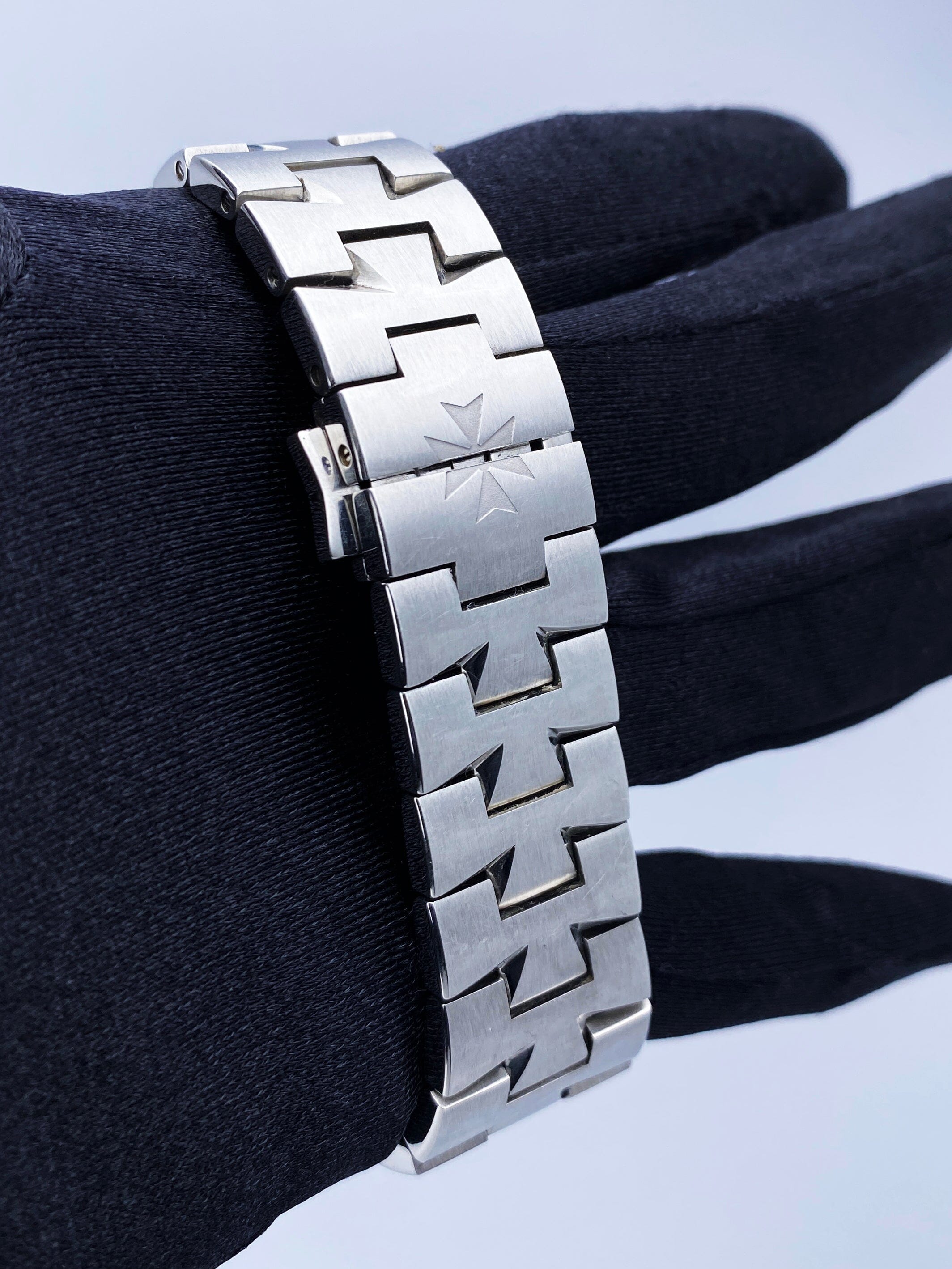 Vacheron Constantin Overseas 49150/B01A-9745 Thumbnail 6