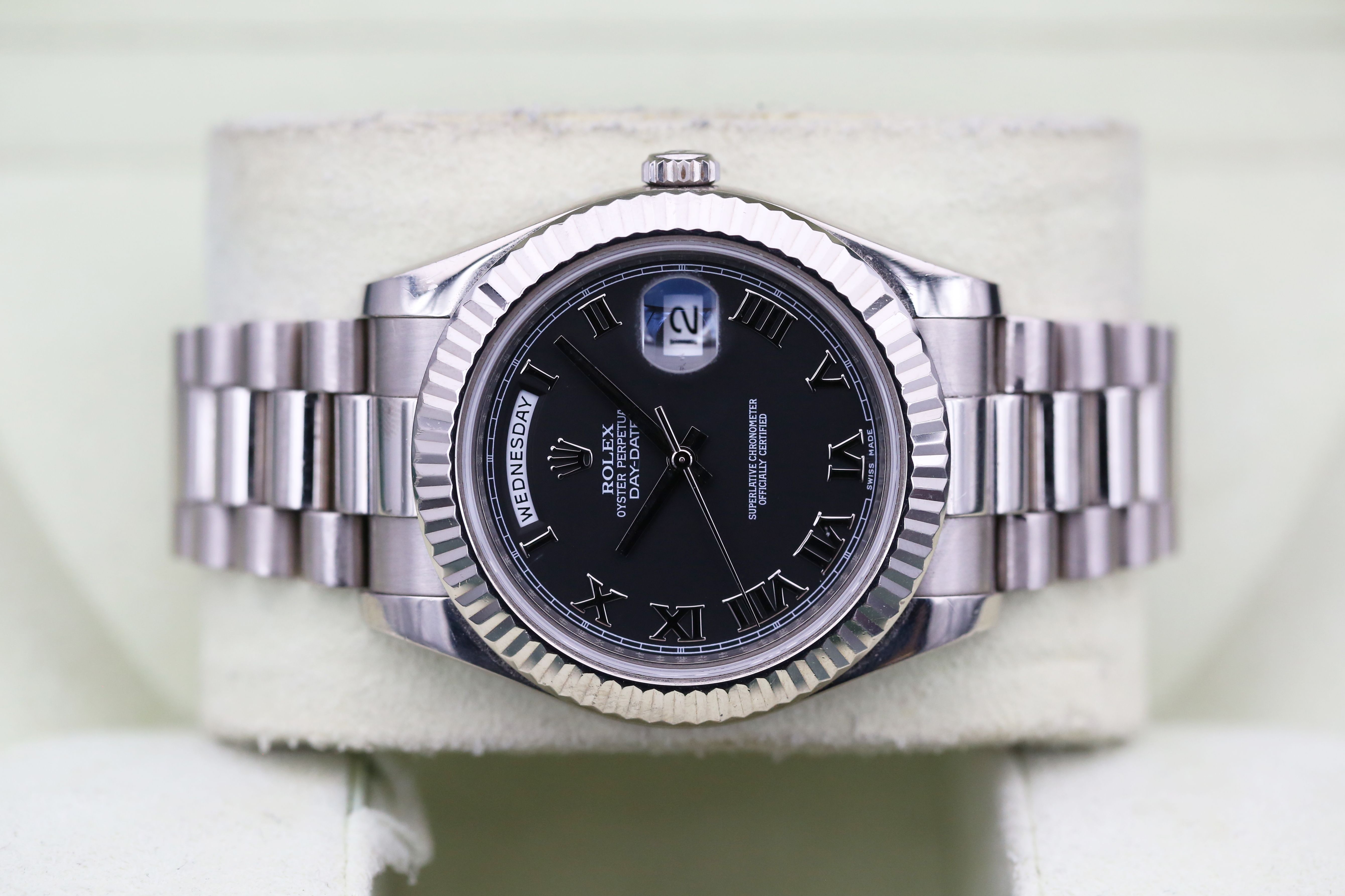 Rolex Day-Date II 218239 Thumbnail 5