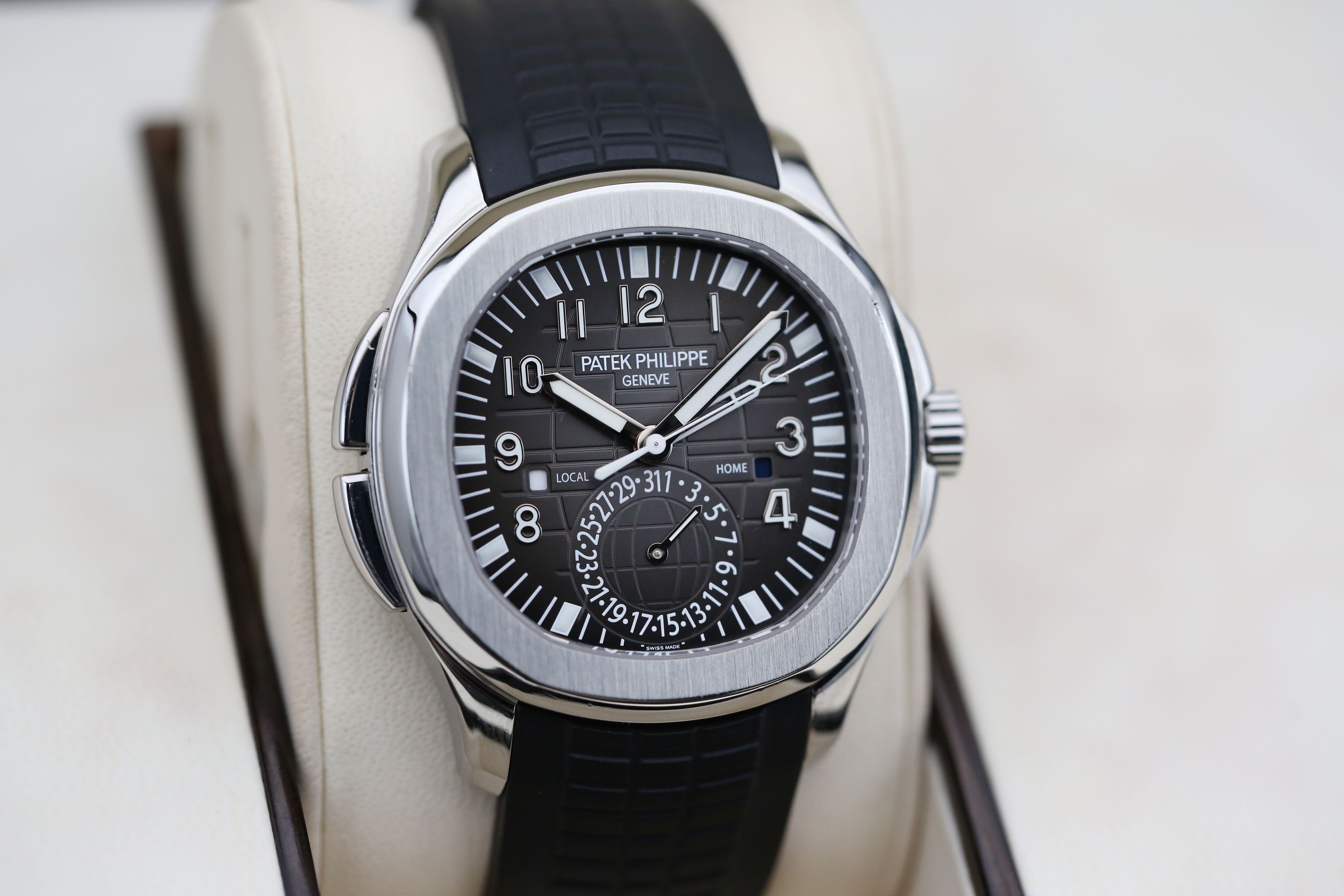 Patek Philippe Aquanaut 5164A-001 Thumbnail 2