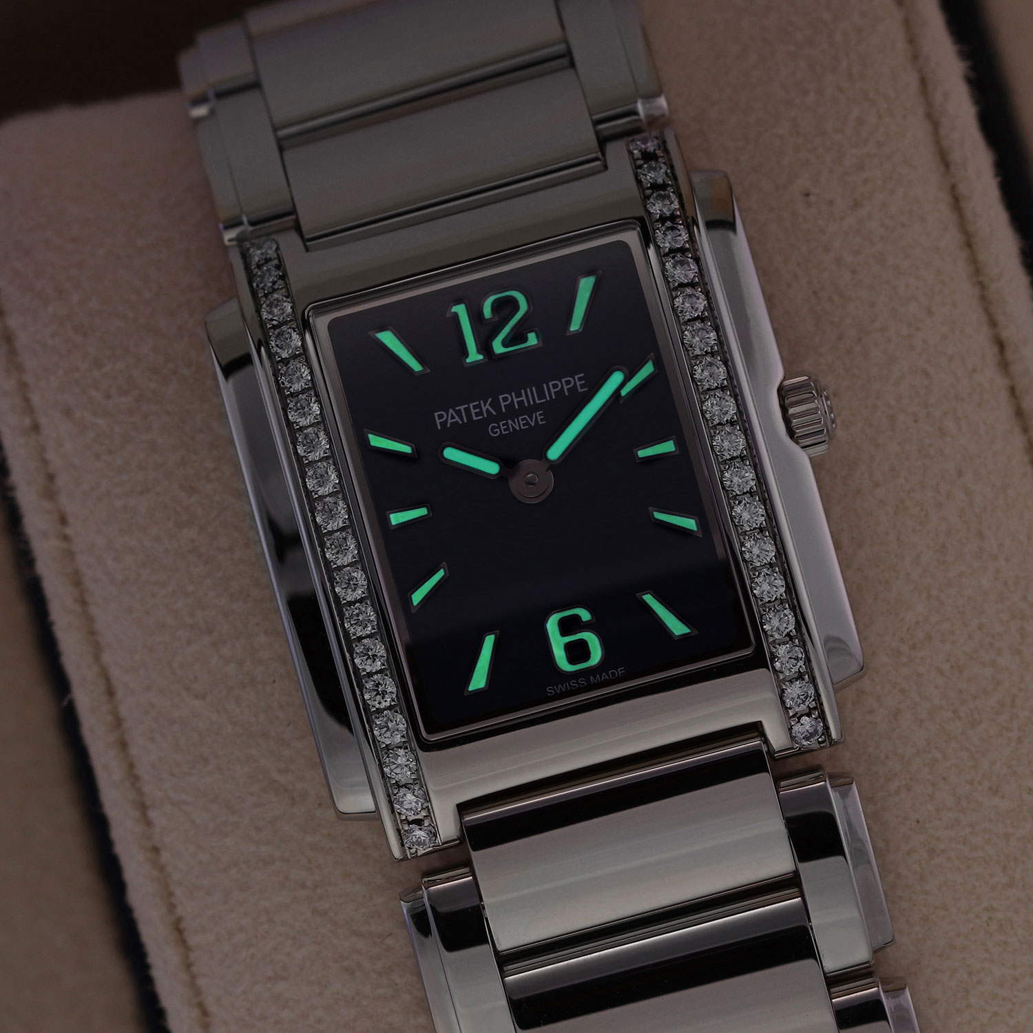 Patek Philippe Twenty-4 4910/1200A-001 Thumbnail 7
