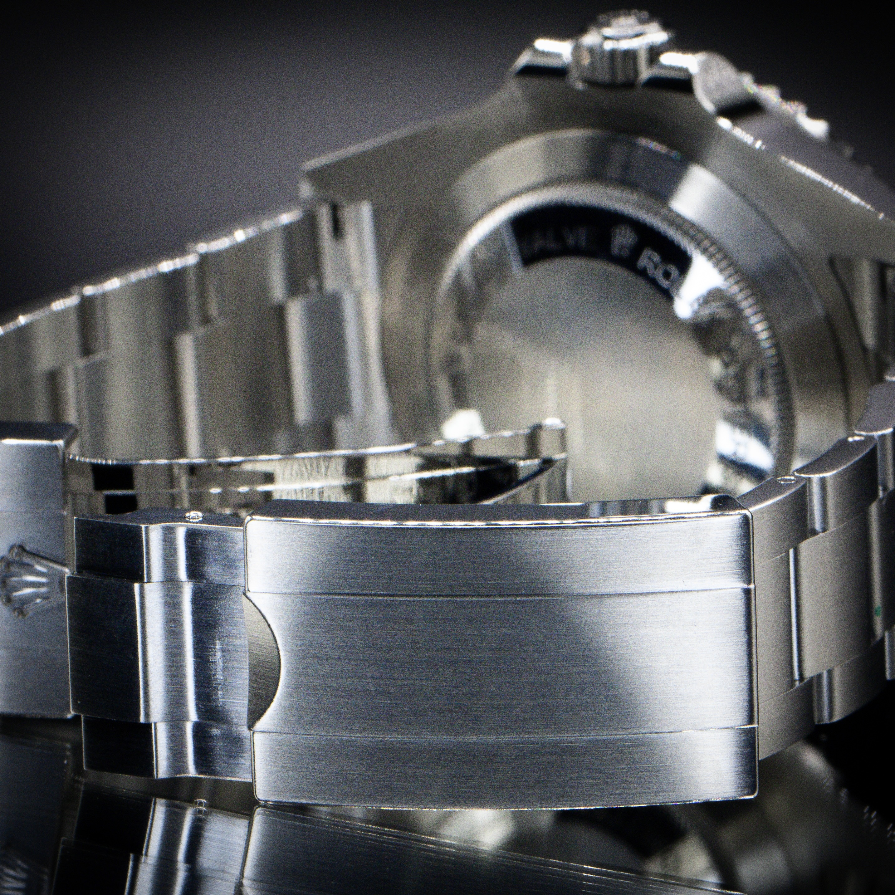 Rolex Sea-Dweller 126600 Thumbnail 6