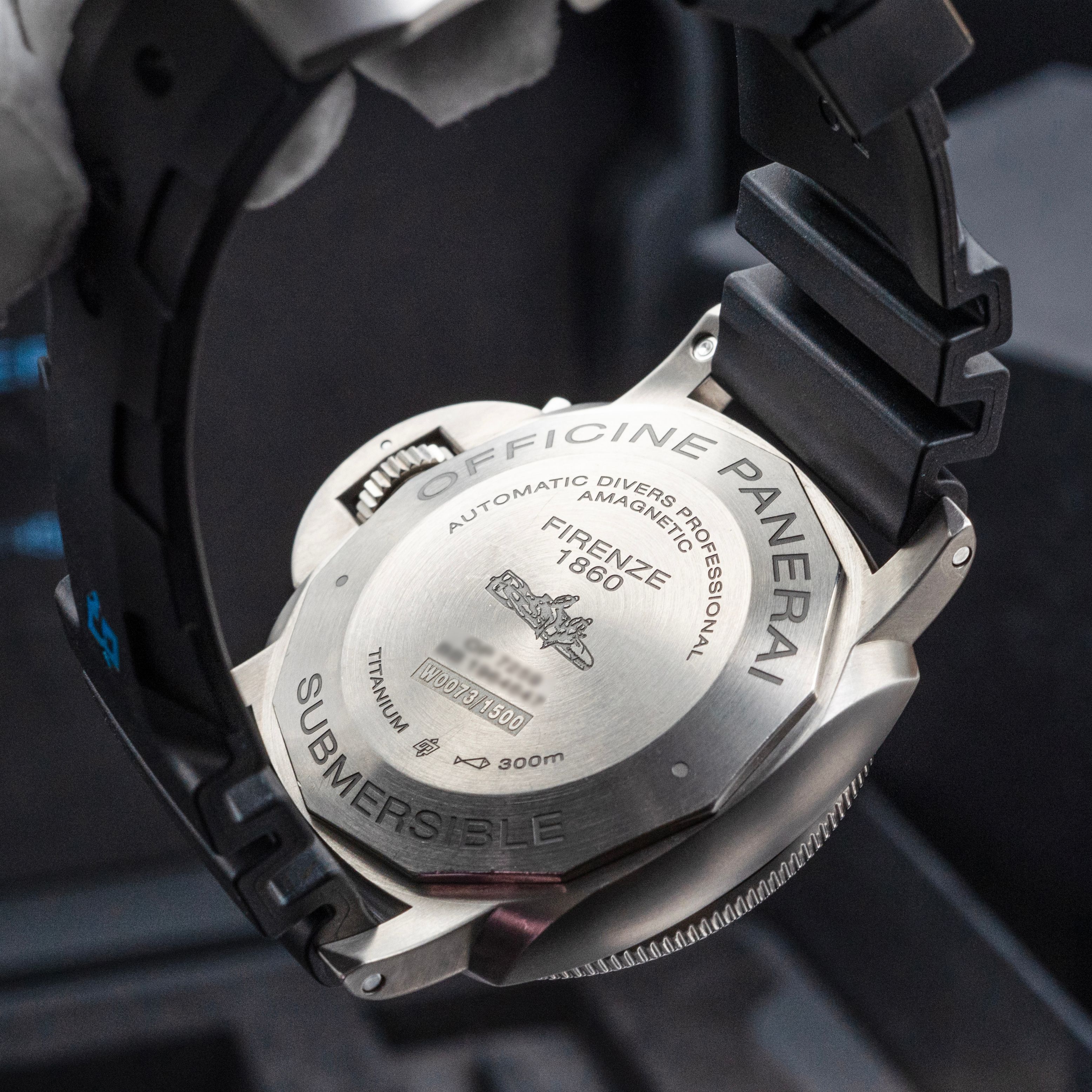 Panerai Submersible PAM01389 Thumbnail 4