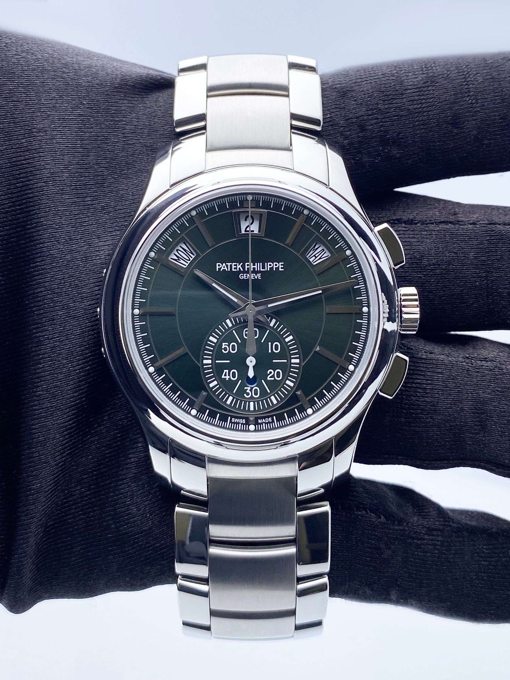Patek Philippe Complications 5905/1A-001 Thumbnail 2