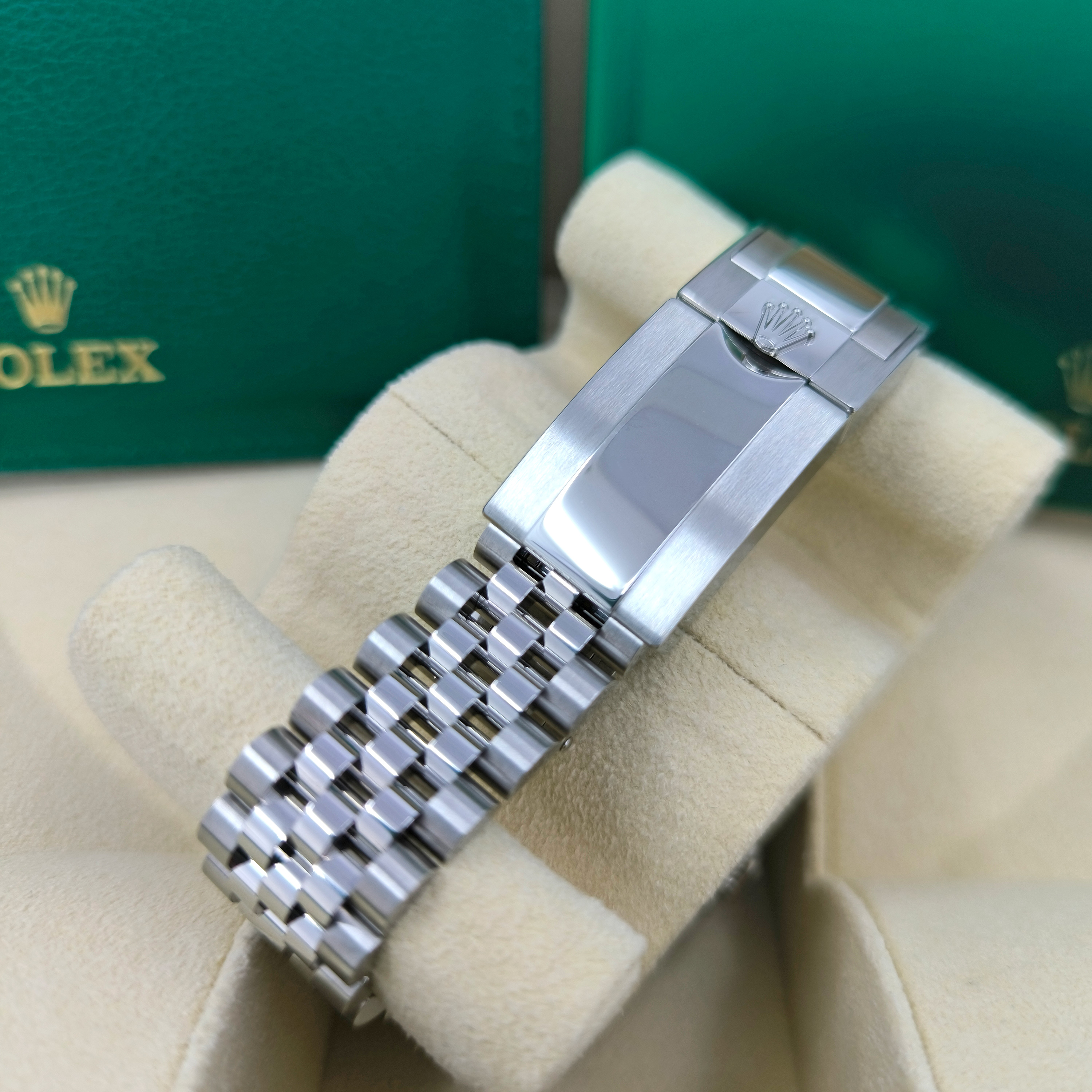 Rolex GMT Master II 126710 BLNR Thumbnail 3