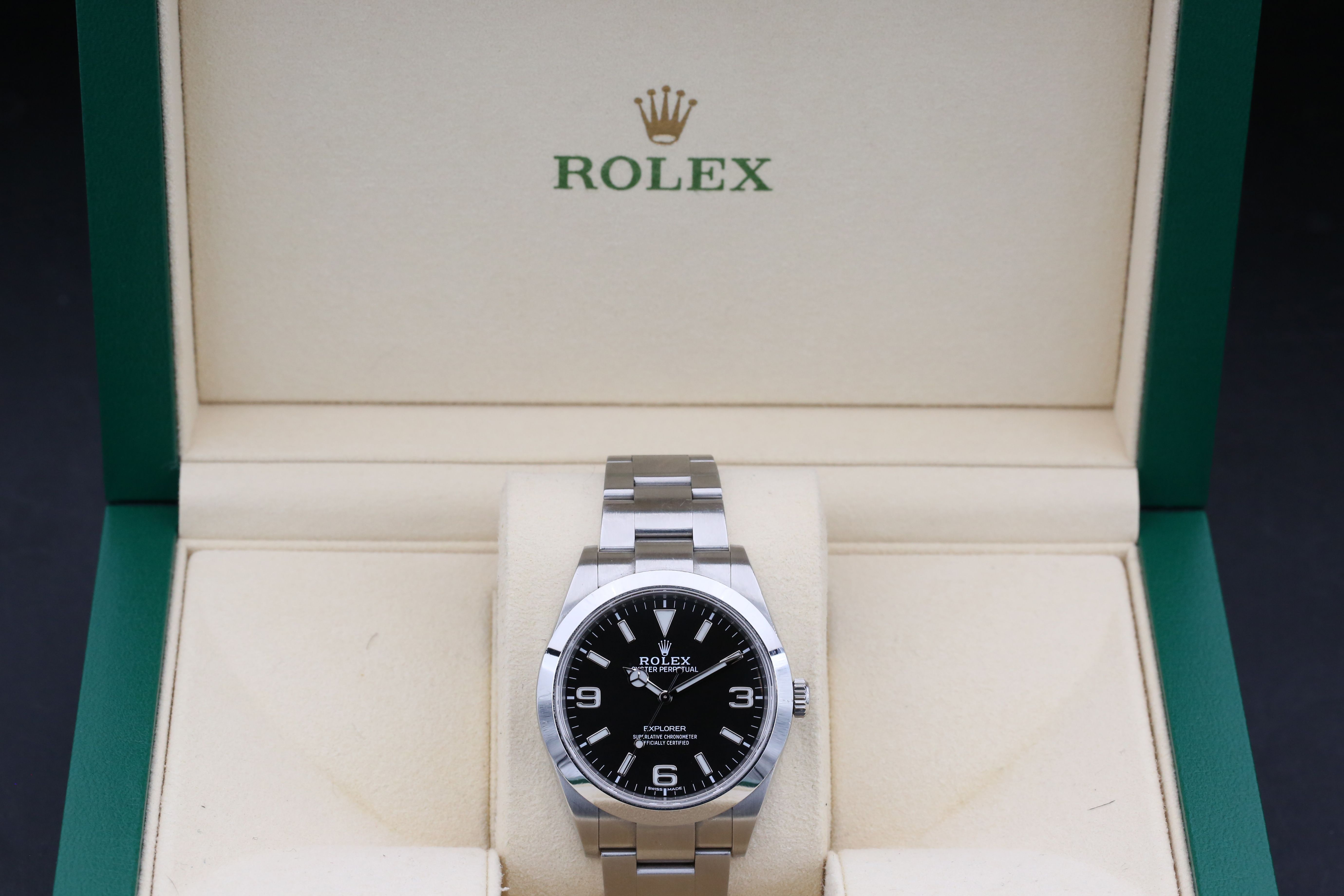 Rolex Explorer 214270 Thumbnail 4