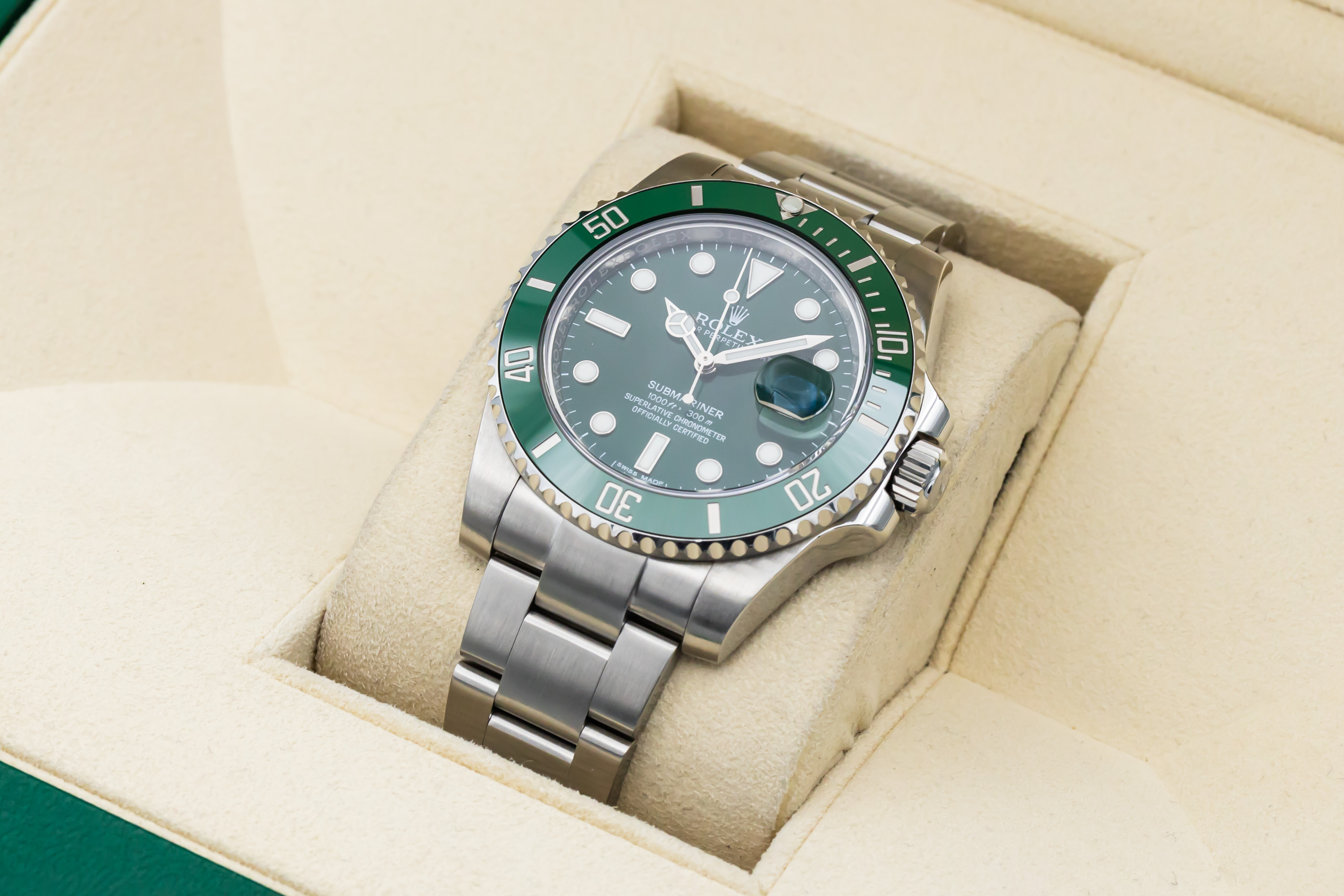 Rolex Submariner Hulk Thumbnail 5