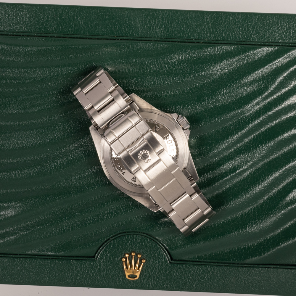 Rolex Sea-Dweller 16660 Thumbnail 3