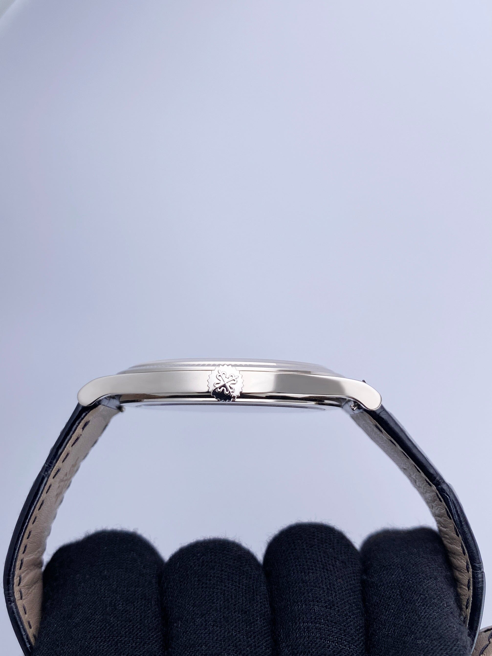 Patek Philippe Calatrava 6119G-001 Thumbnail 2