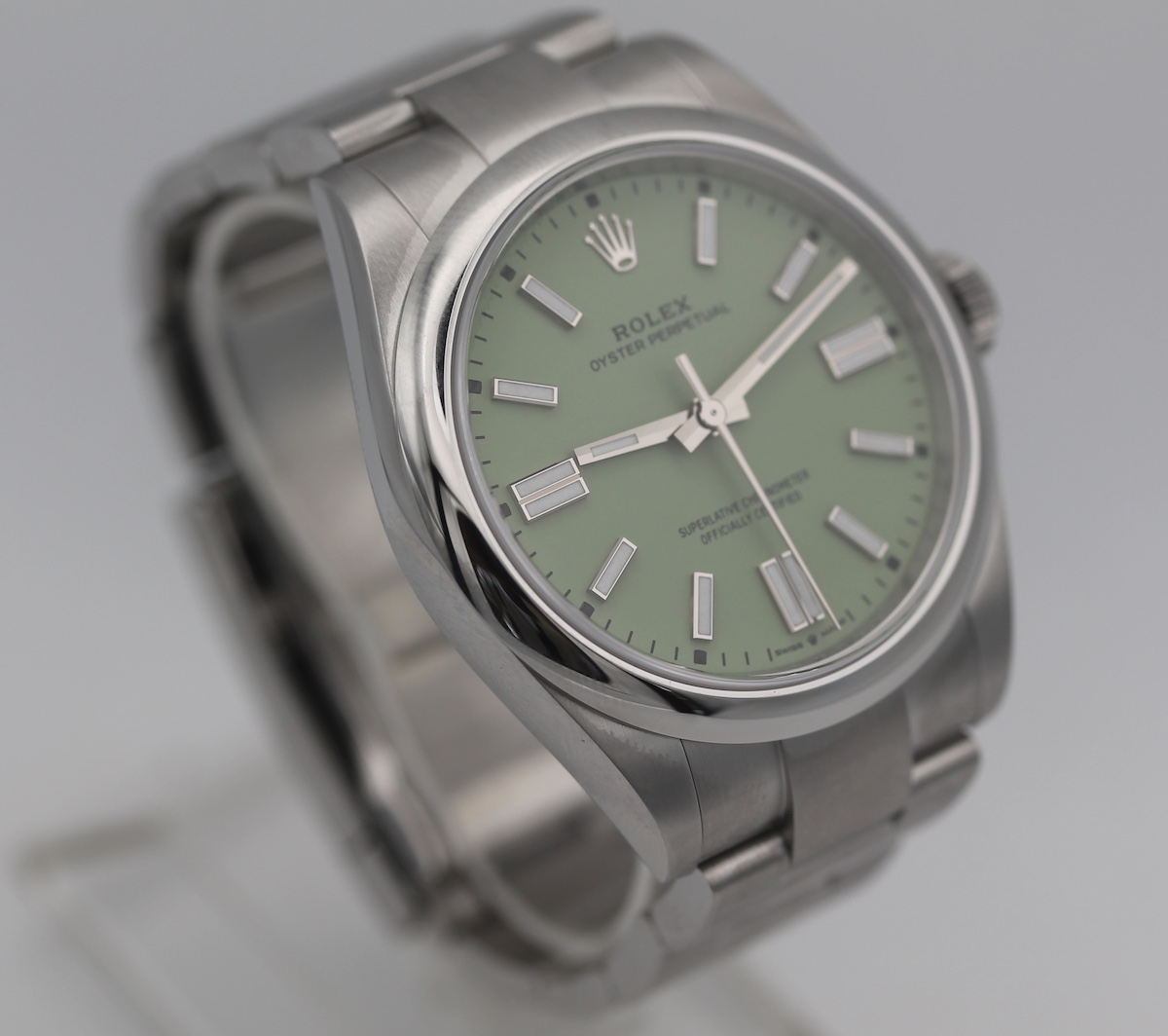 Rolex Oyster Perpetual 41 134300 Thumbnail 3