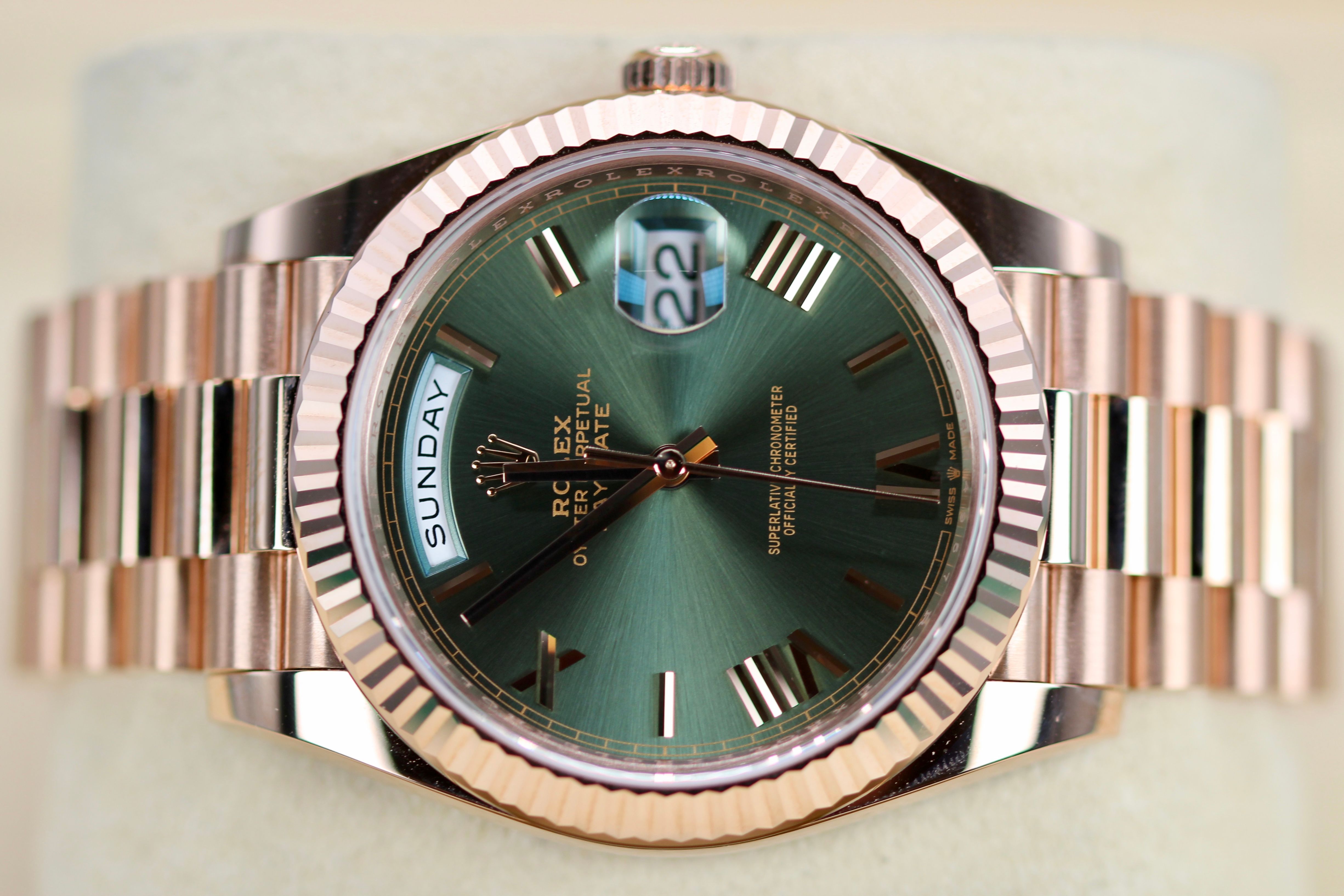 Rolex Day-Date 40 228235 Thumbnail 5