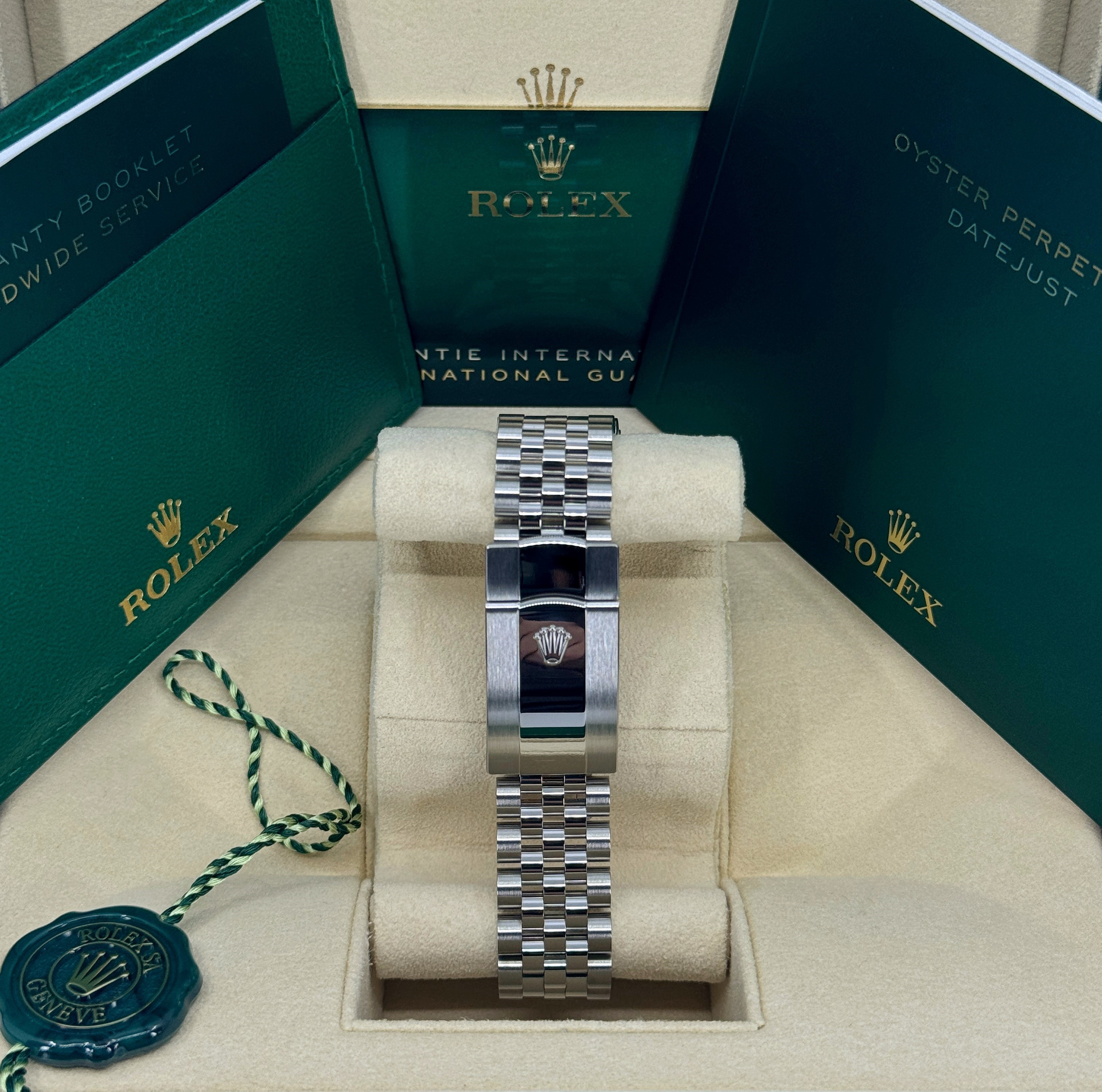 Rolex Datejust 41 126334 Thumbnail 3