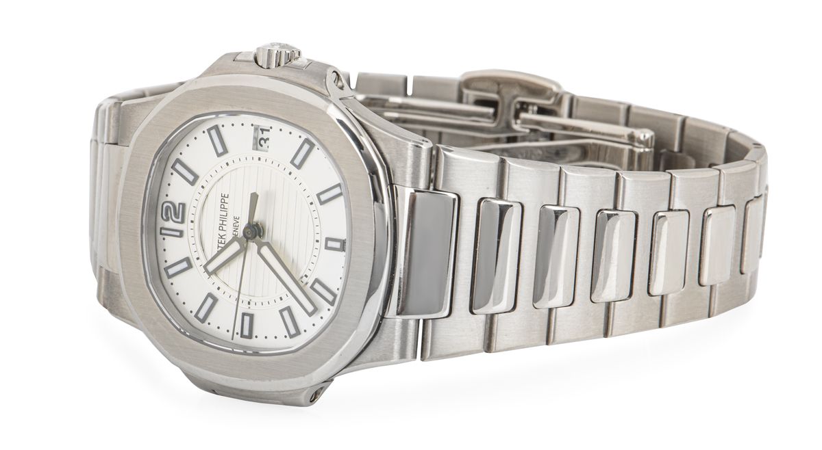 Patek Philippe Nautilus 7011/1G-001 Thumbnail 3