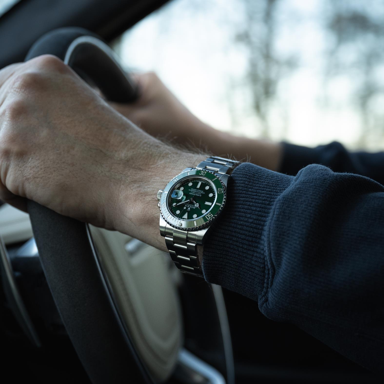 Rolex Submariner Hulk Thumbnail 4