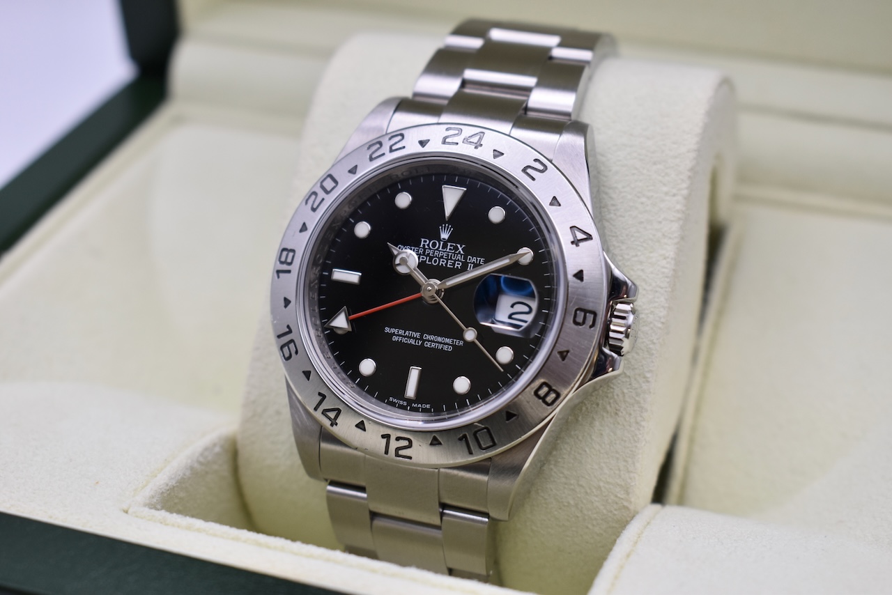 Rolex Explorer II 16570 Thumbnail 2