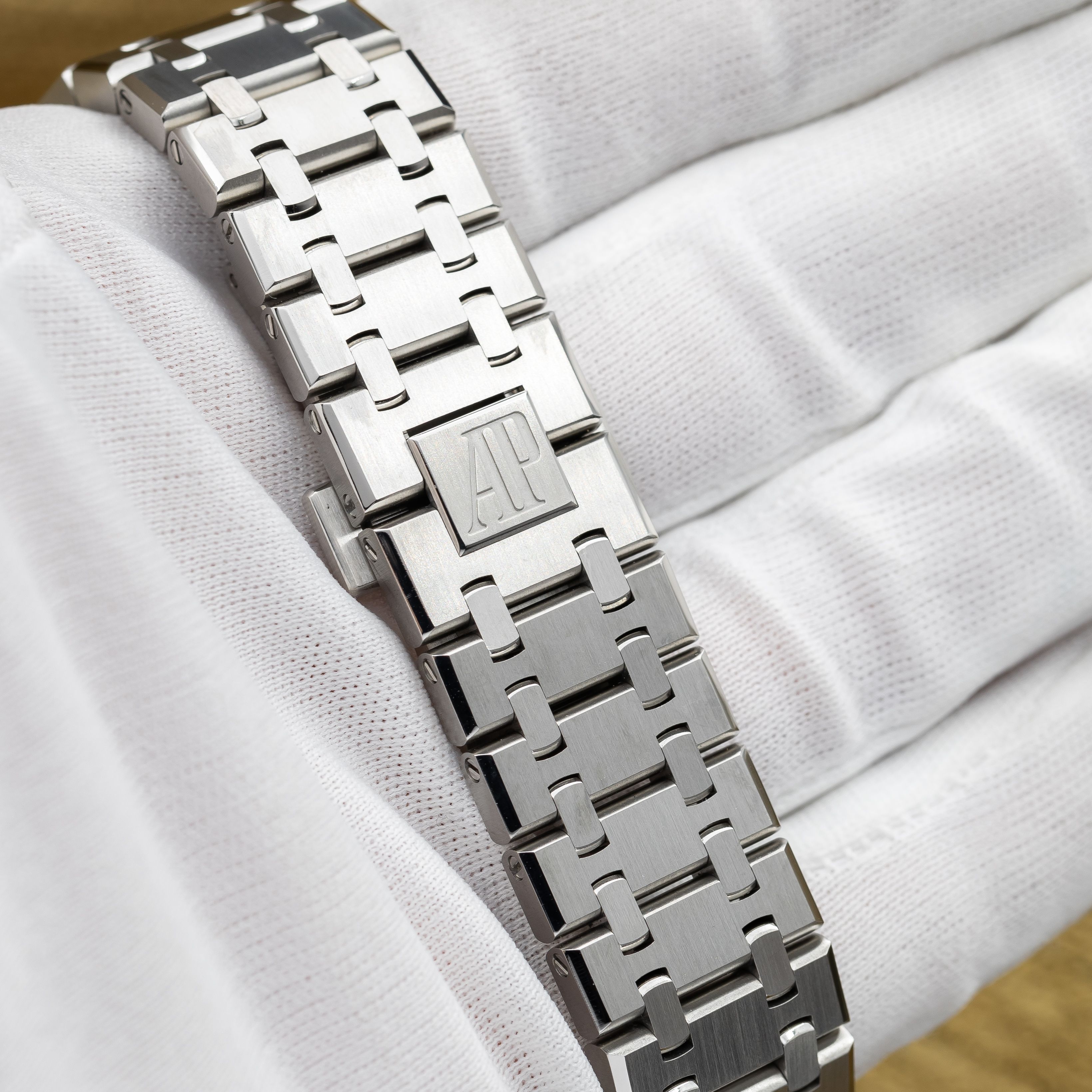 Audemars Piguet Royal Oak 15500ST.OO.1220ST.03 Thumbnail 3