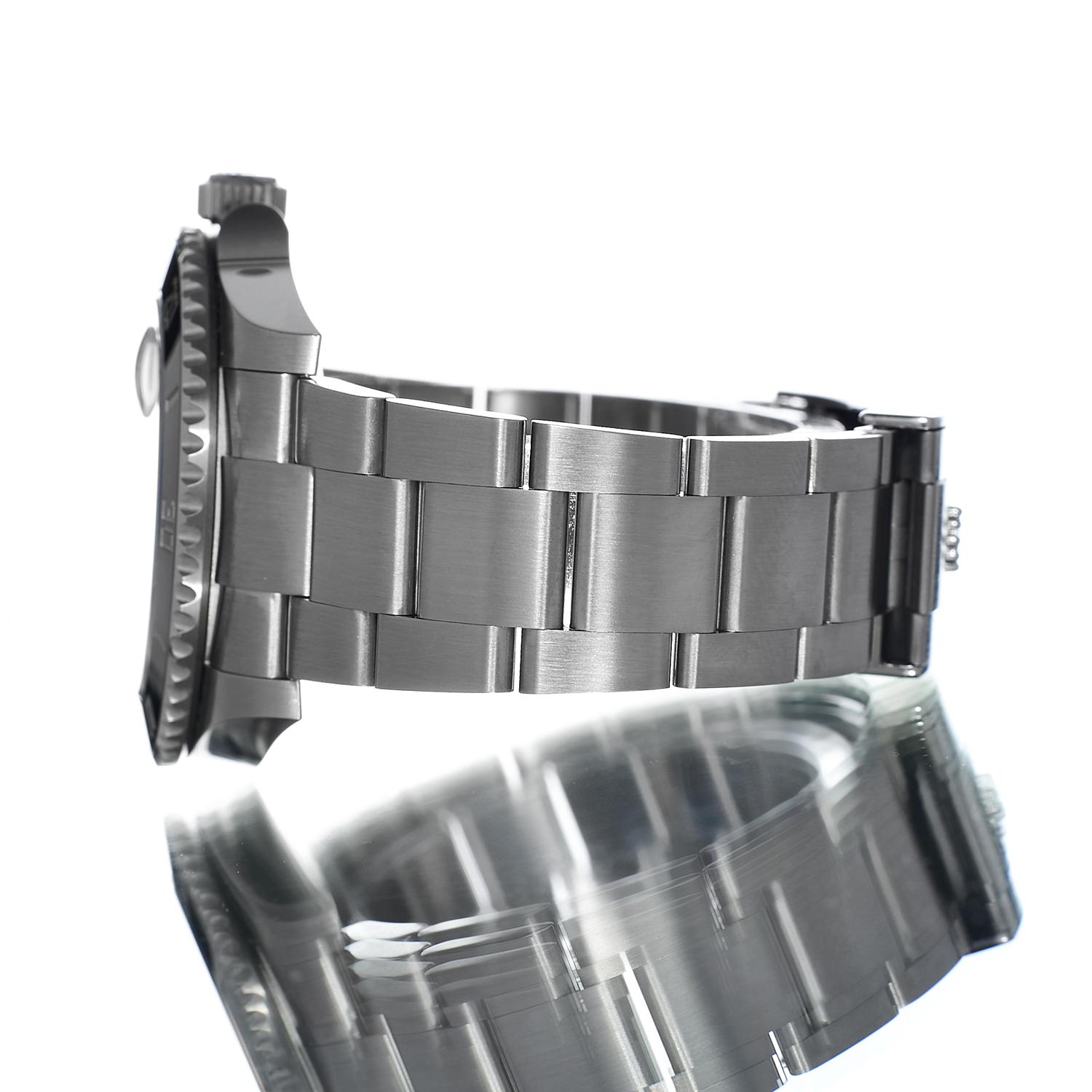 Rolex Submariner 126610 LN Thumbnail 2