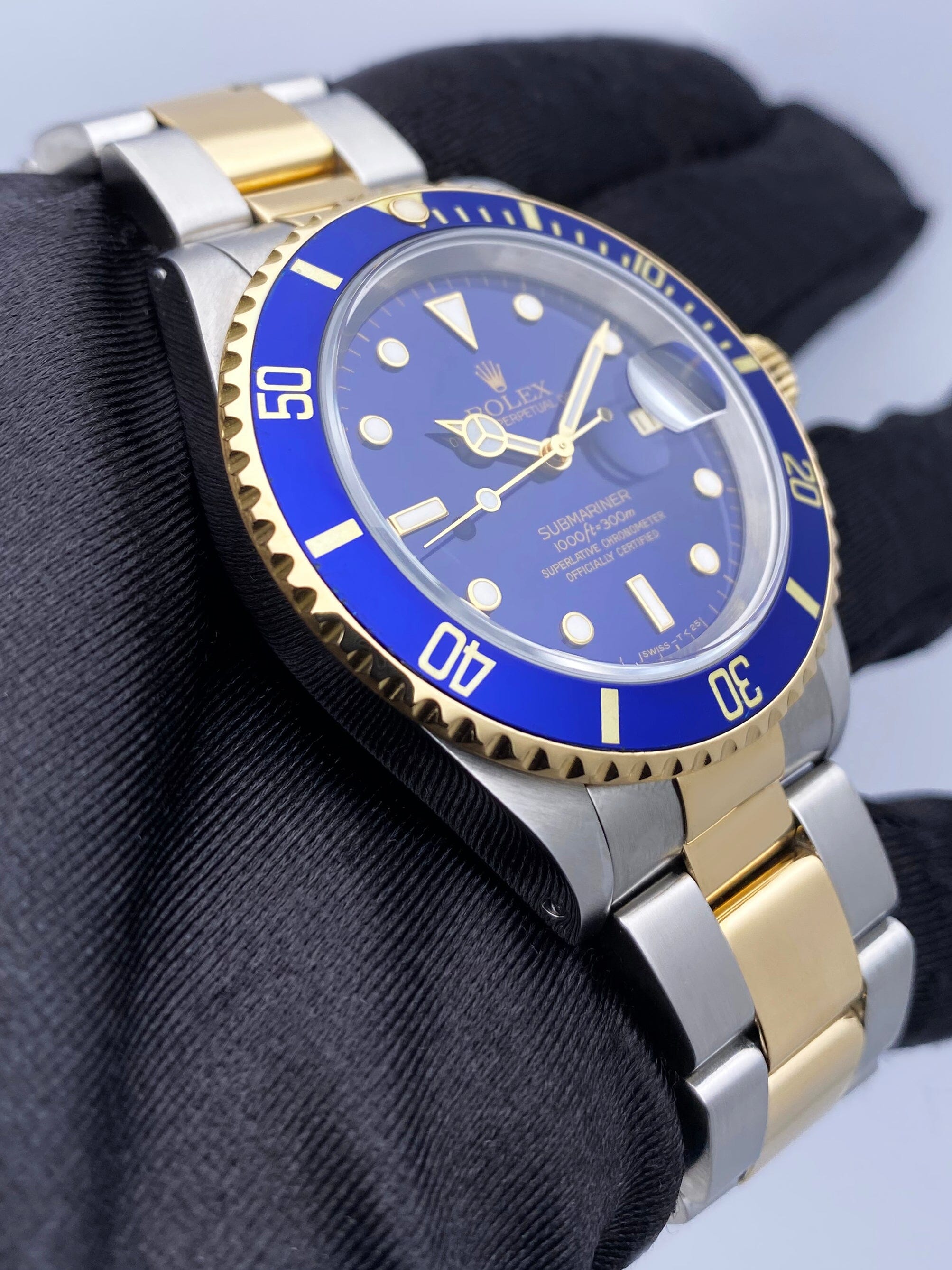 Rolex Submariner 16613 Thumbnail 3