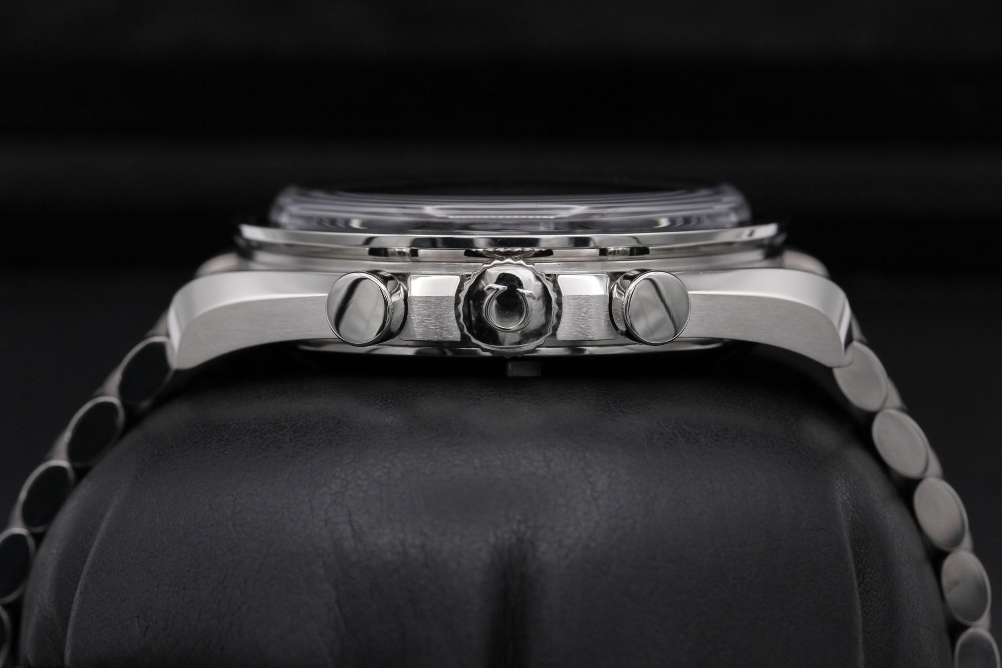 Omega Speedmaster Moonwatch Professional 310.30.42.50.01.002 Thumbnail 3