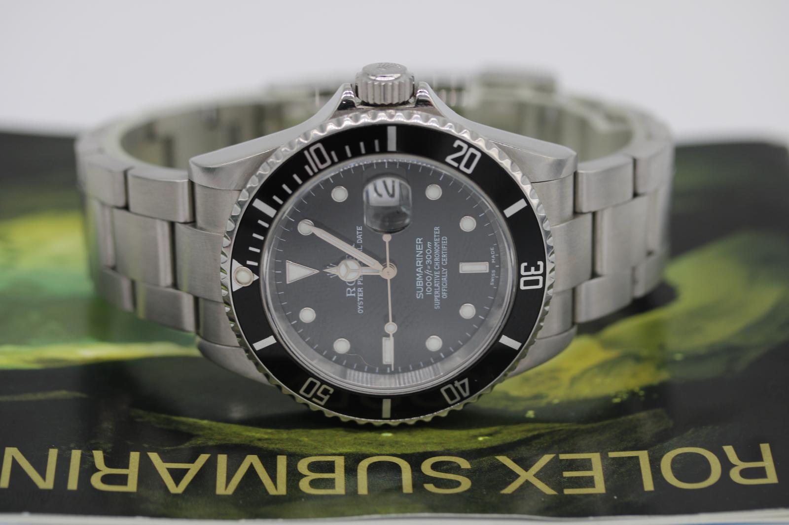 Rolex Submariner 16610 Thumbnail 5