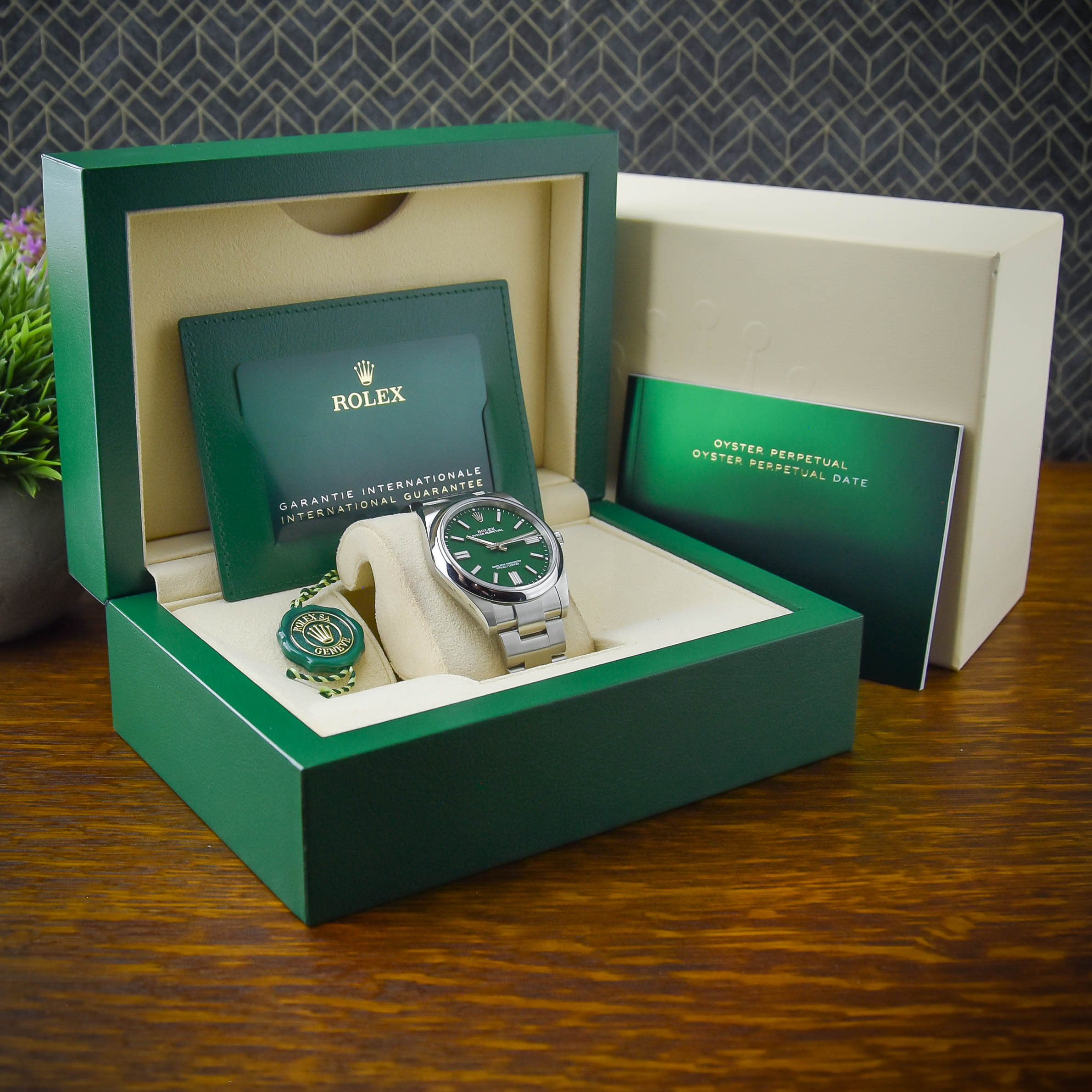 Rolex Oyster Perpetual 124300 Thumbnail 5