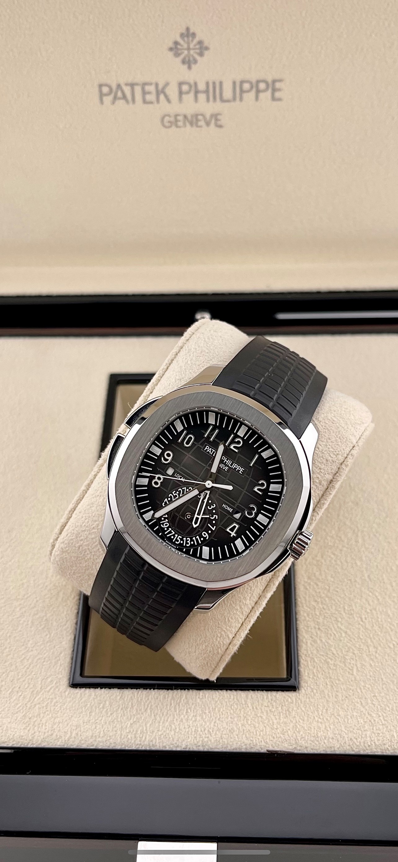 Patek Philippe Aquanaut 5164A-001 Thumbnail 6