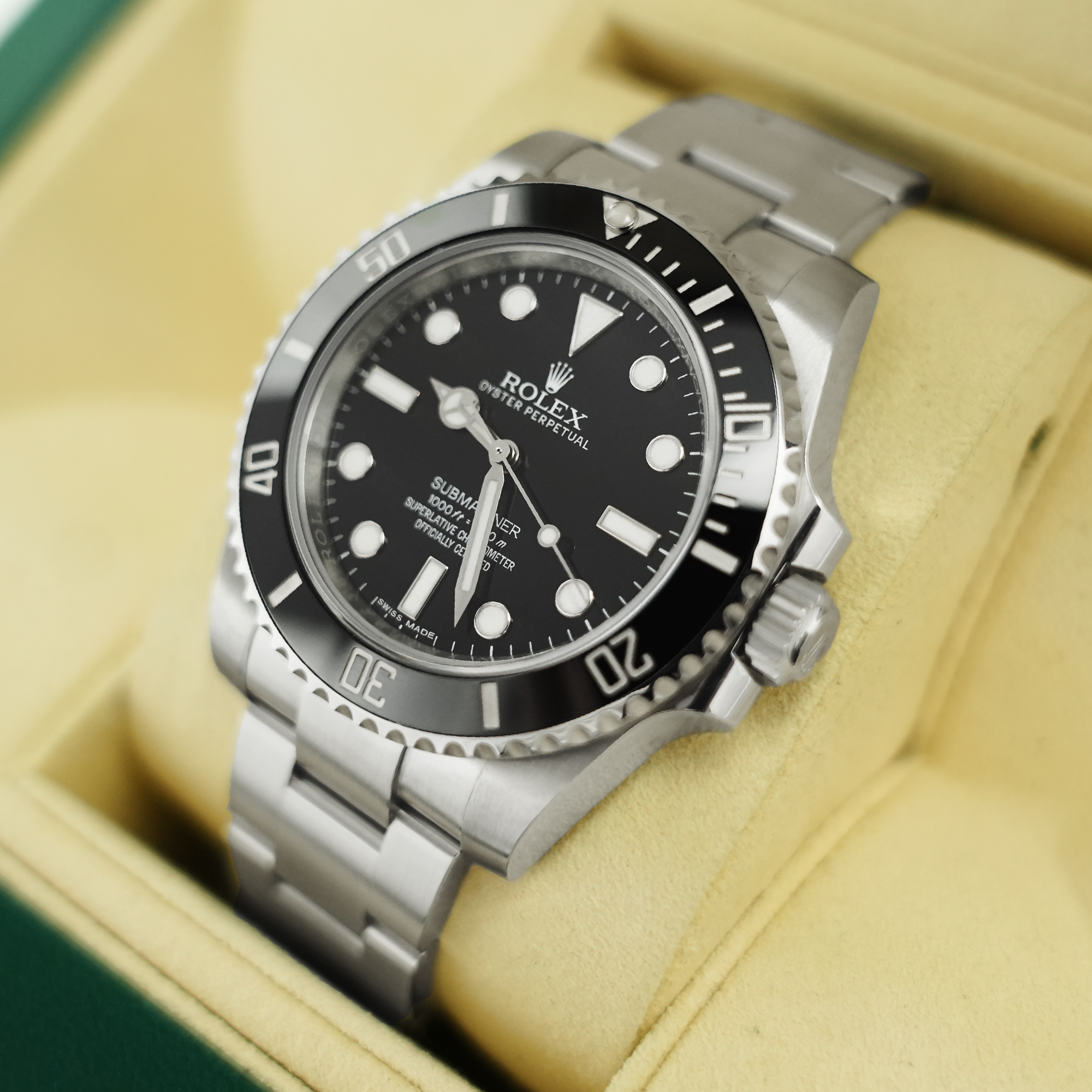 Rolex Submariner 114060 Thumbnail 4