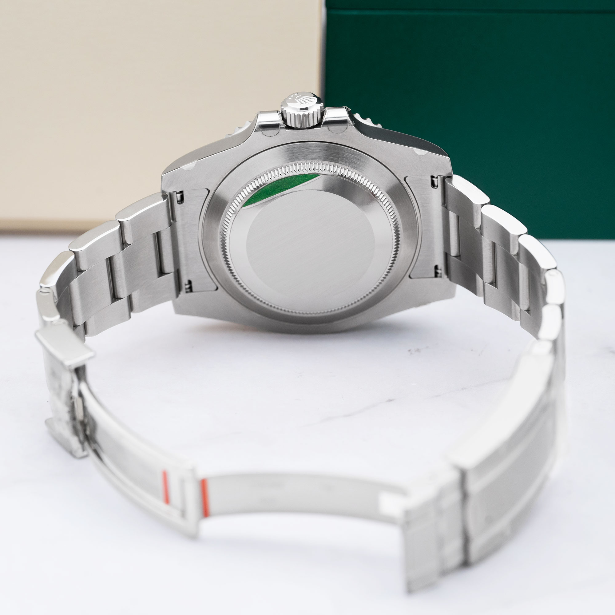 Rolex Submariner 114060 Thumbnail 4