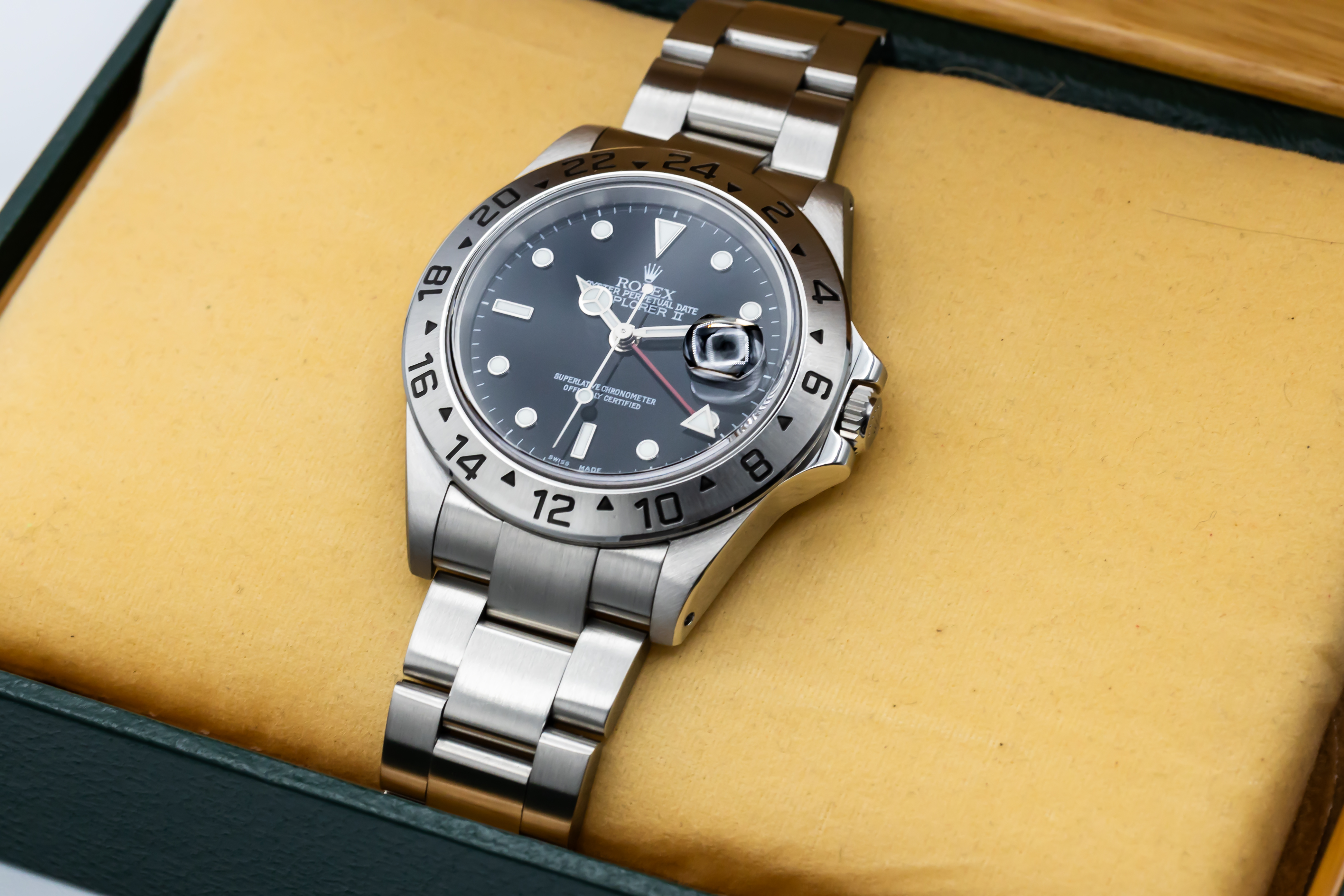 Rolex Explorer II 16570 Thumbnail 5