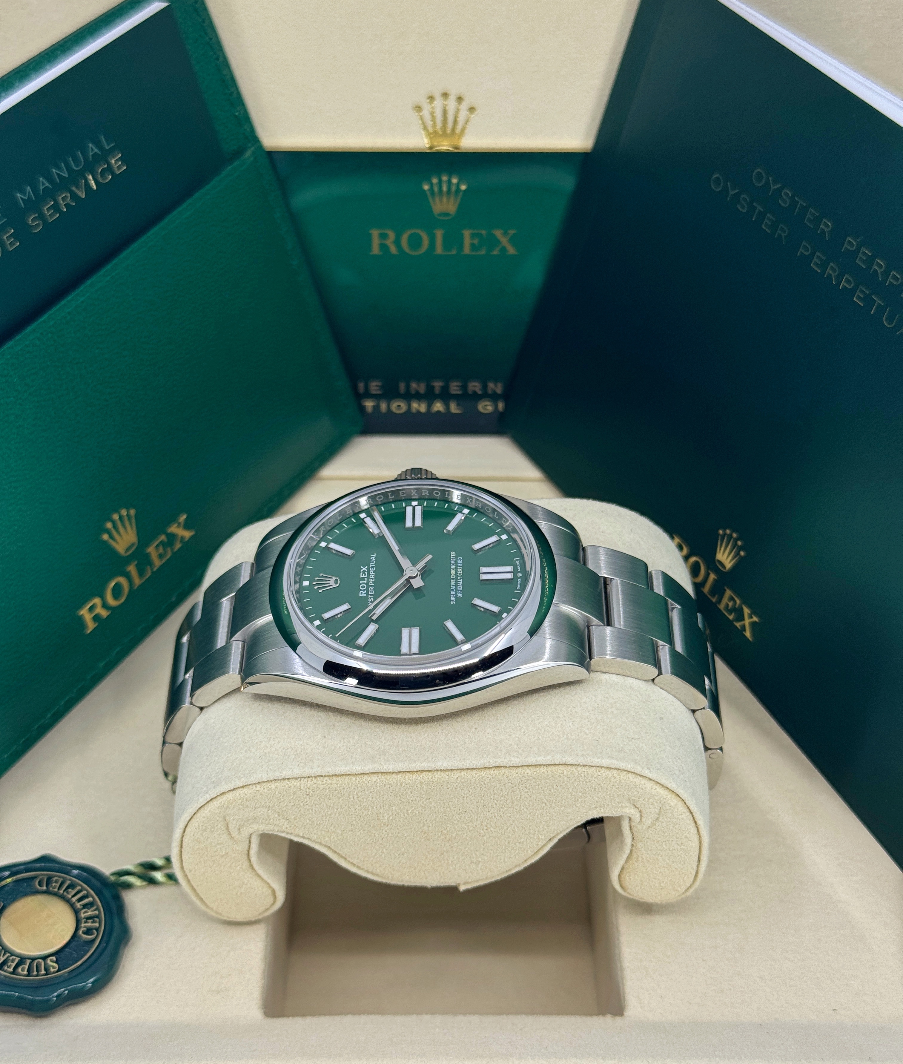 Rolex Oyster Perpetual 41 134300 Thumbnail 2