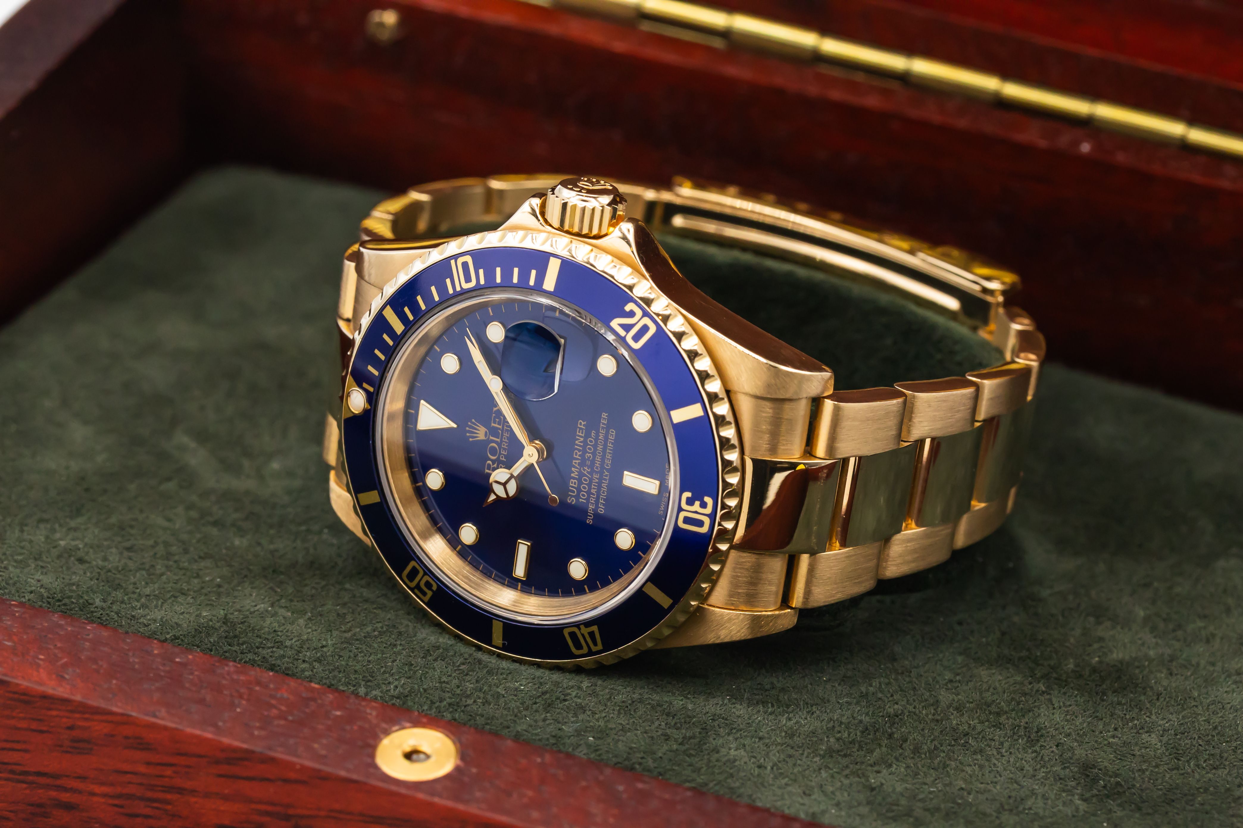 Rolex Submariner 16618 Thumbnail 5