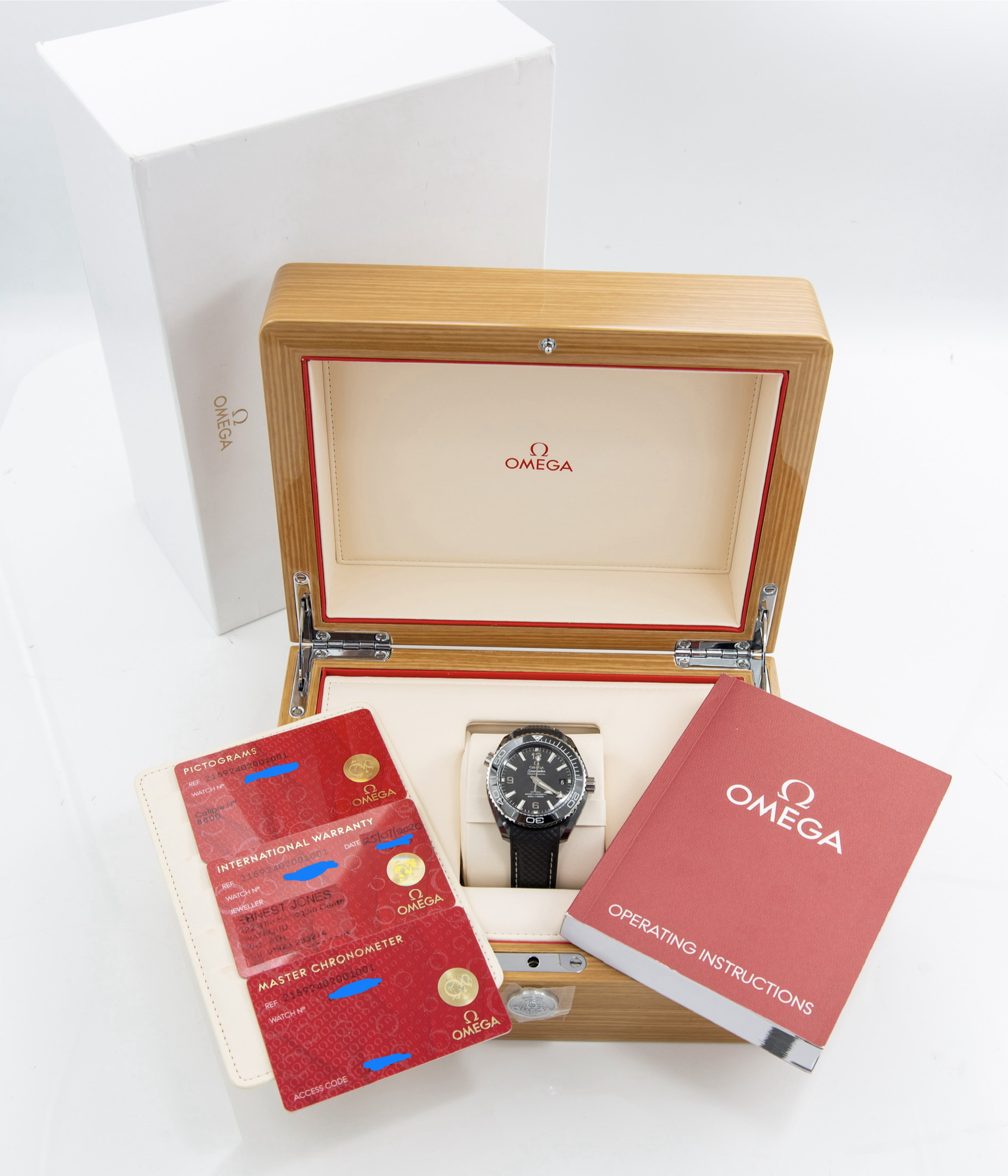 Omega Planet Ocean 215.92.40.20.01.001 Thumbnail 7