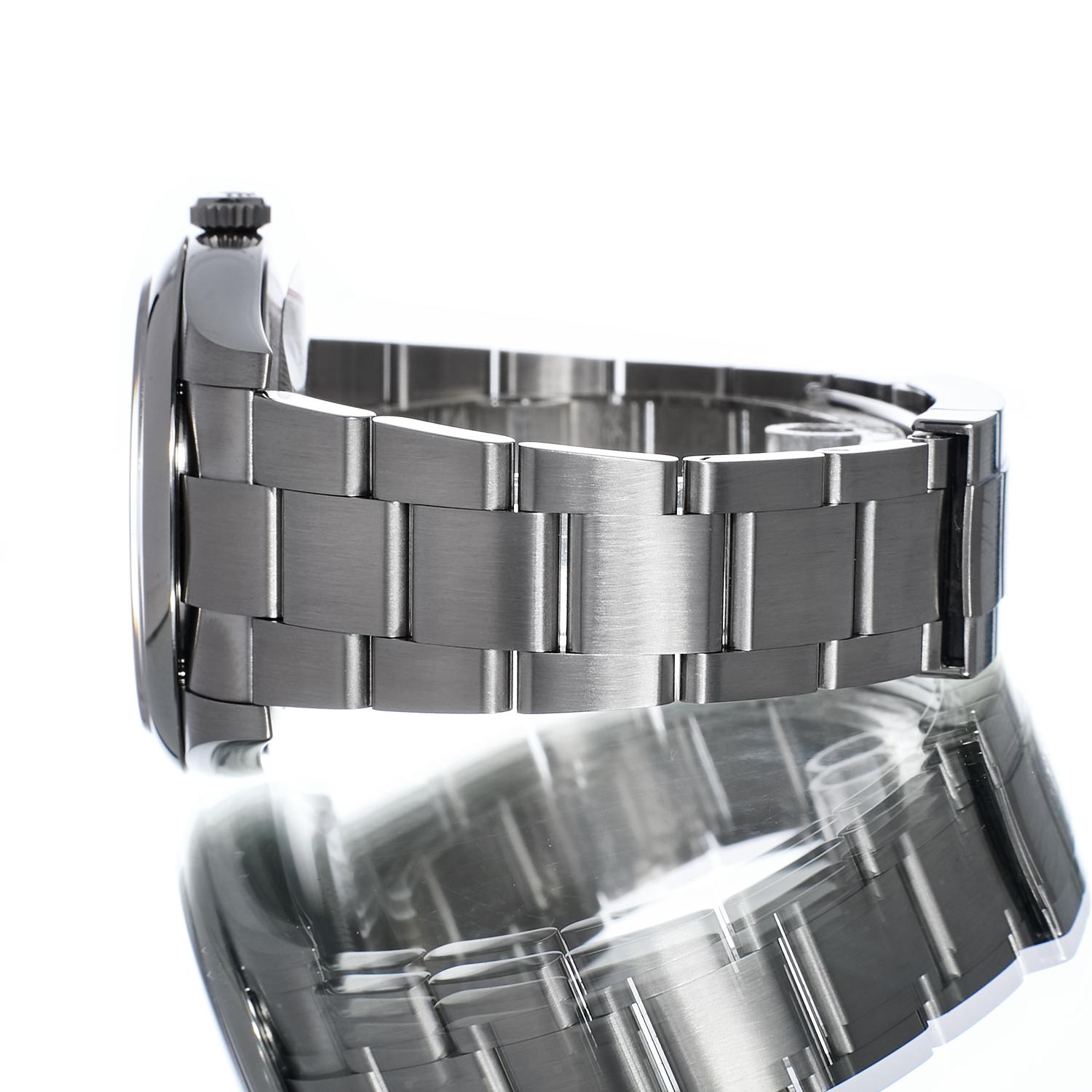 Rolex Oyster Perpetual 124300 Thumbnail 2
