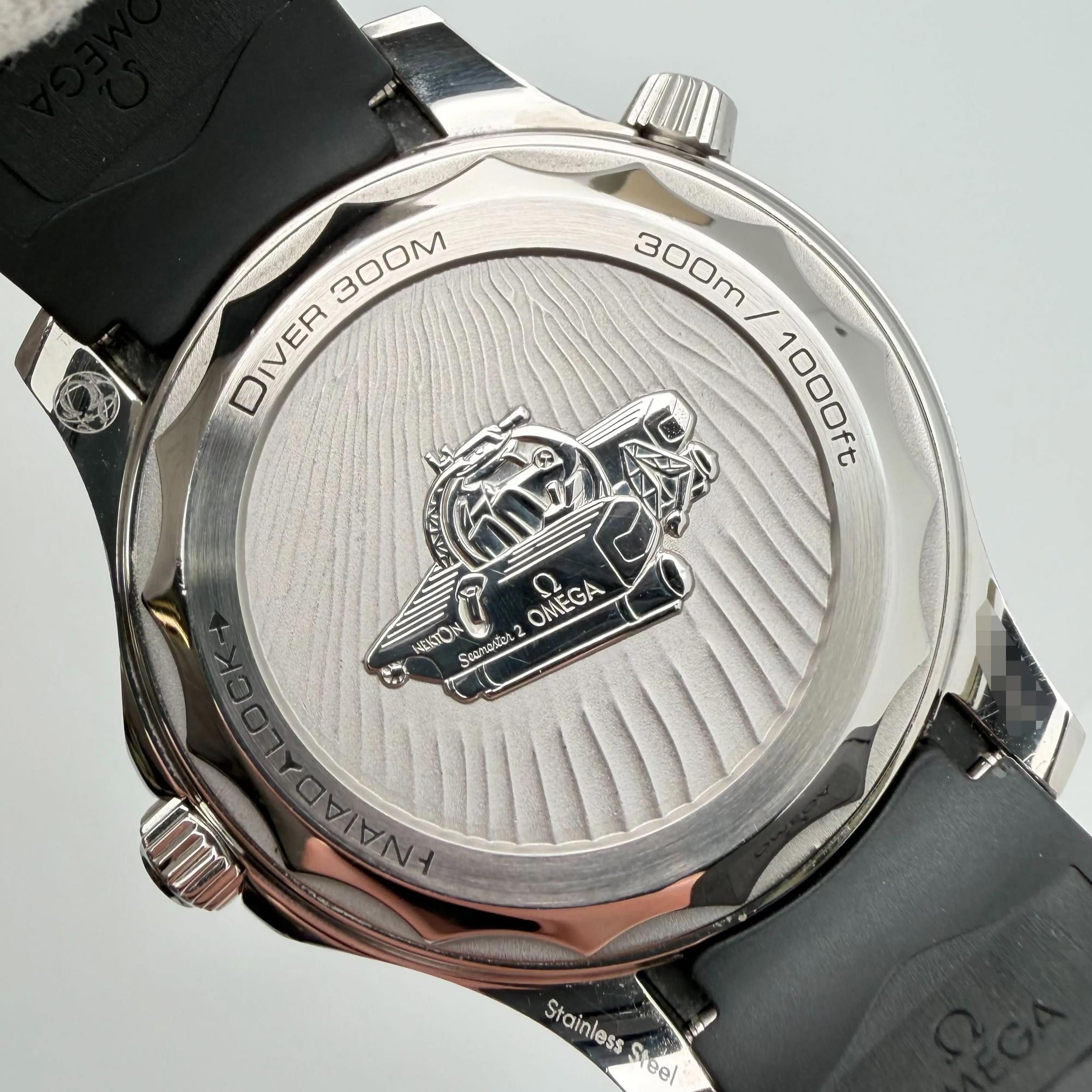 Omega Seamaster Diver 300m 210.32.42.20.01.001 Thumbnail 4