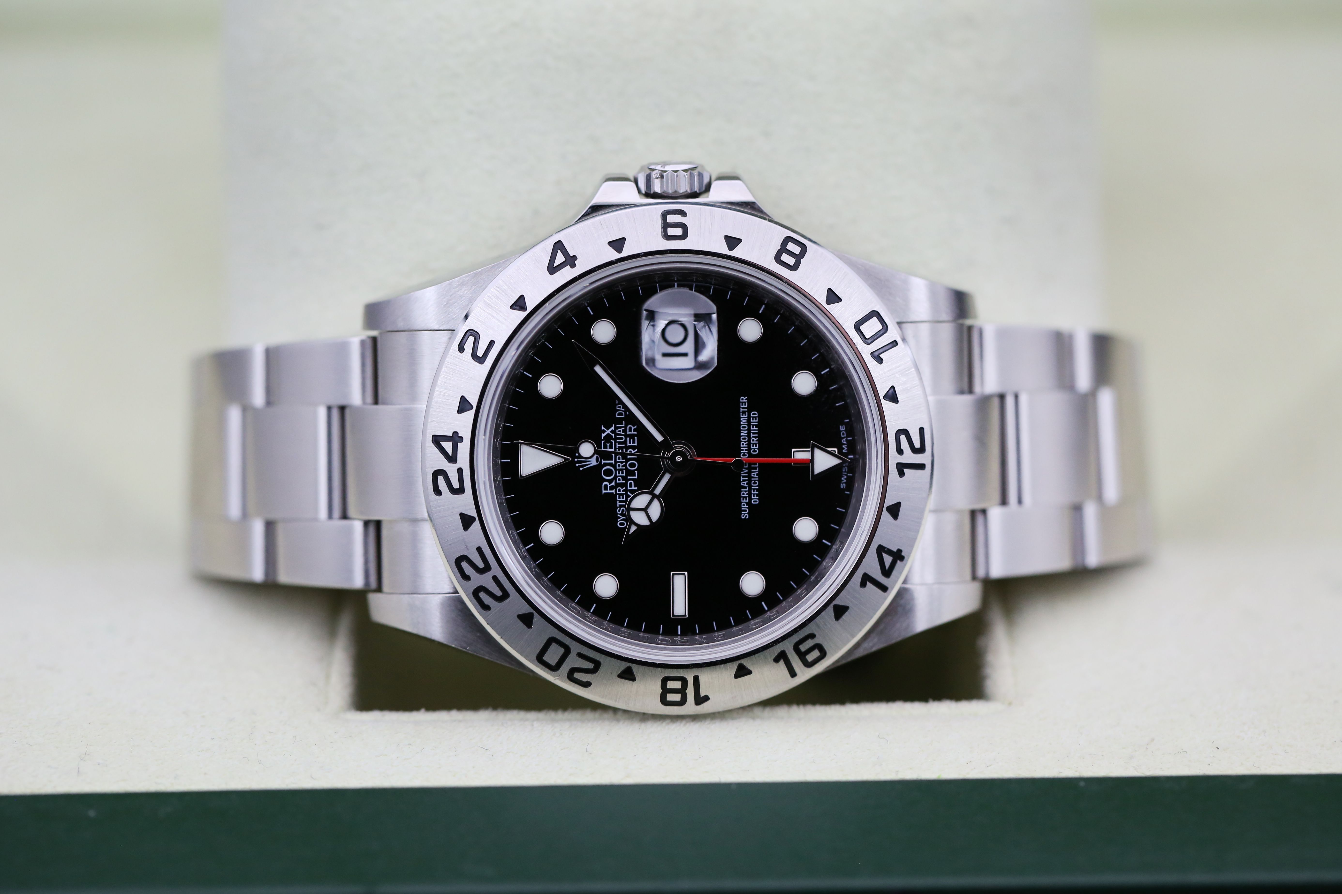 Rolex Explorer II 16570 Thumbnail 5