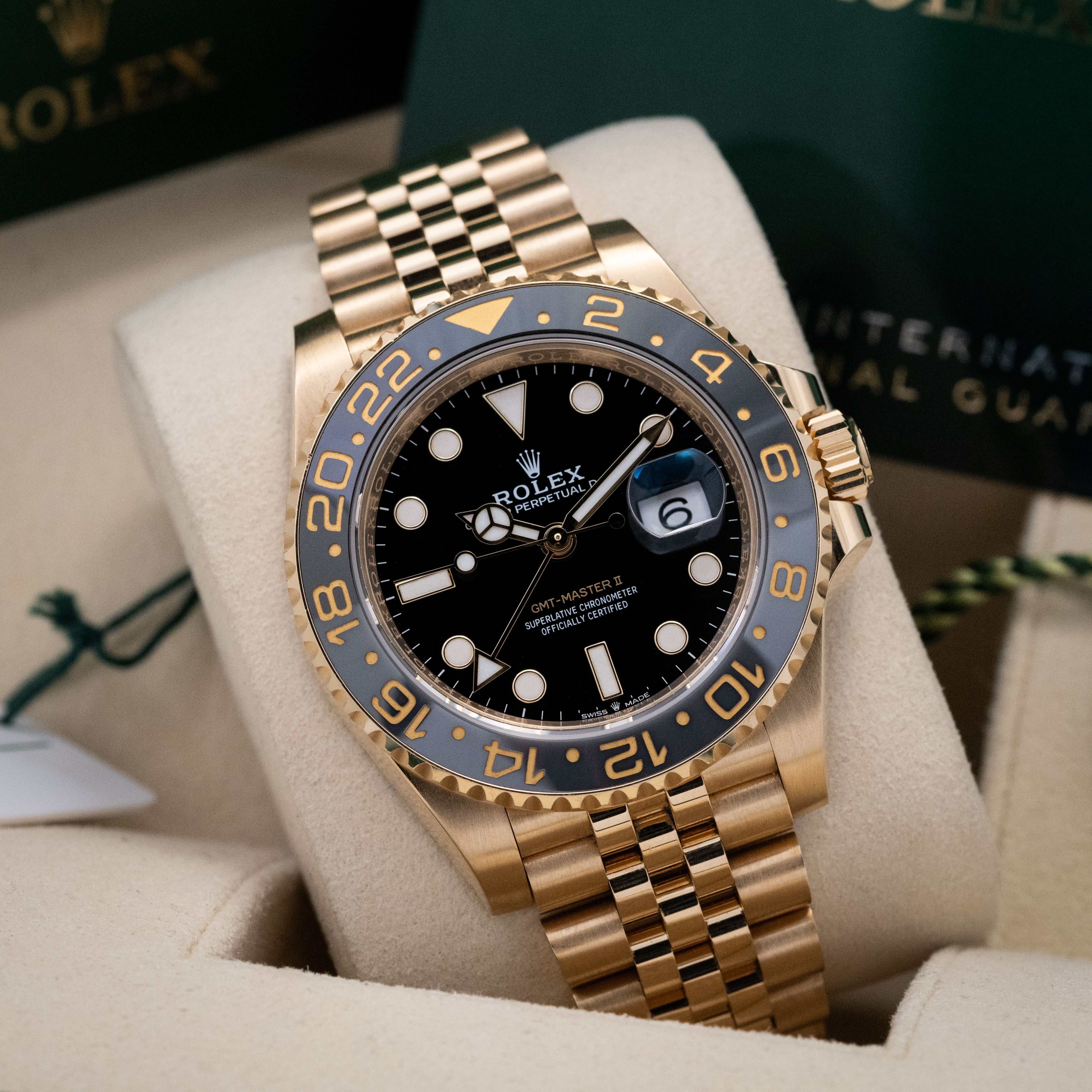 Rolex GMT Master II 126718 GRNR Thumbnail 3