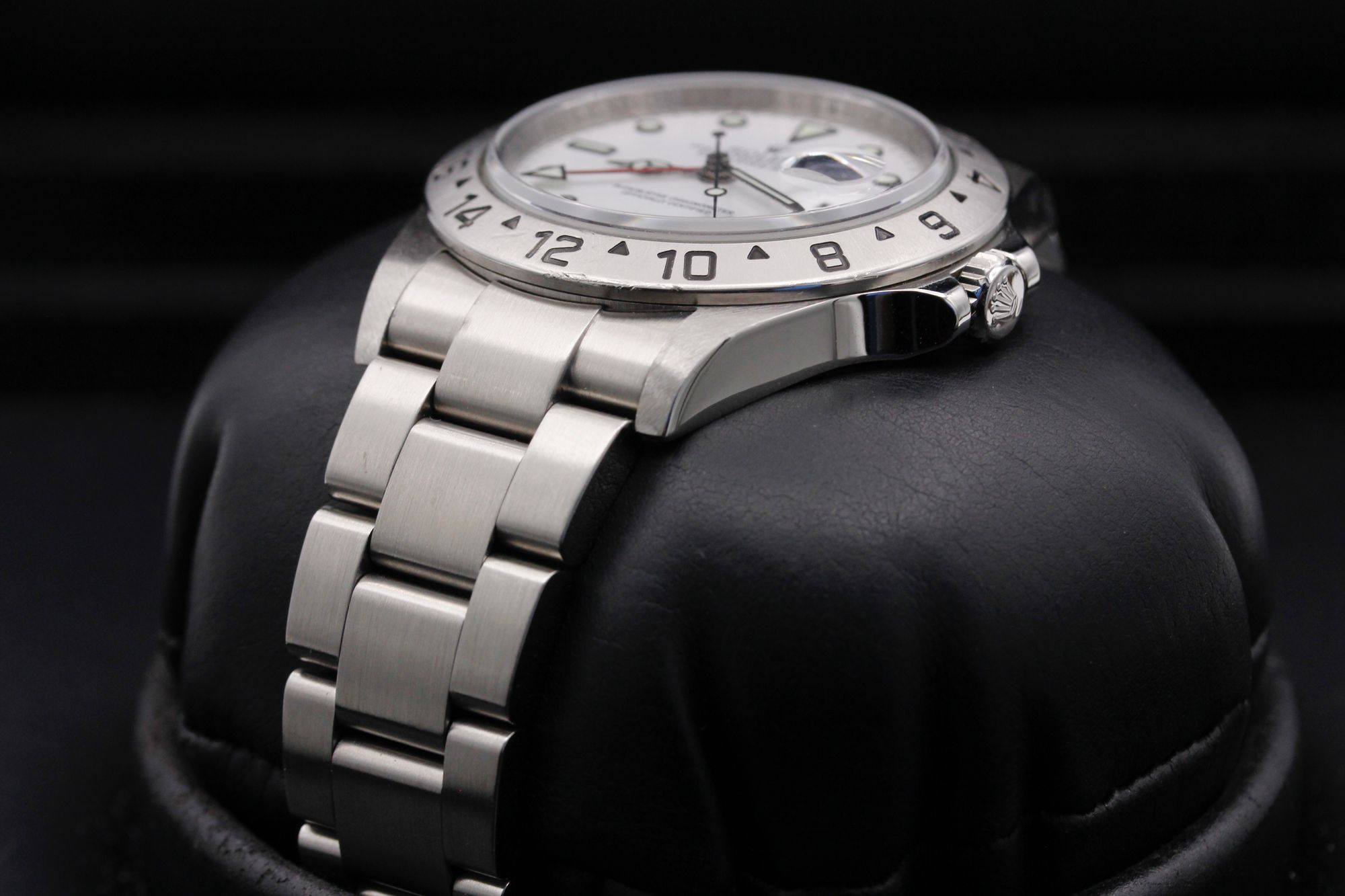 Rolex Explorer II 16570 Thumbnail 2