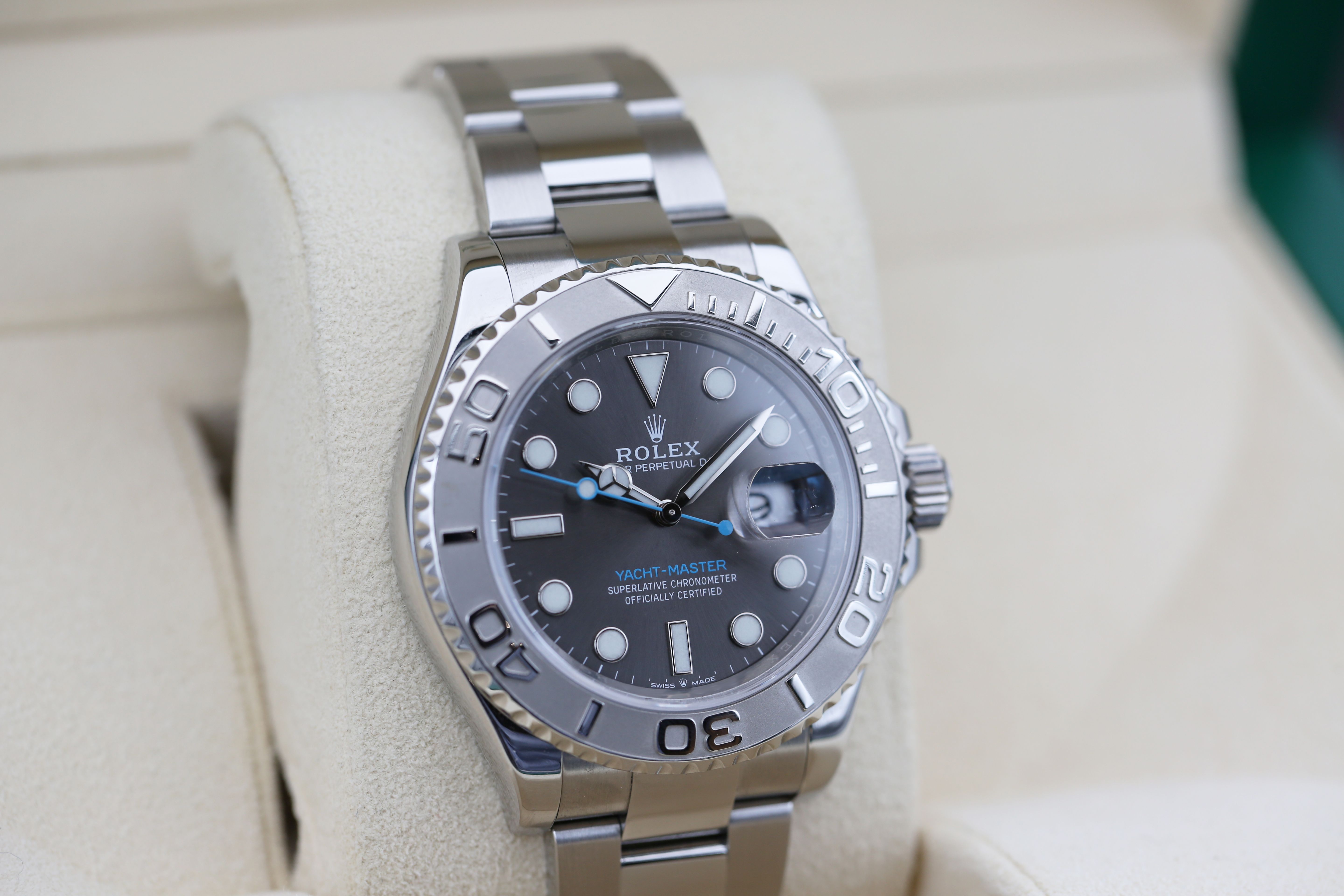 Rolex Yacht-Master 126622 Thumbnail 2