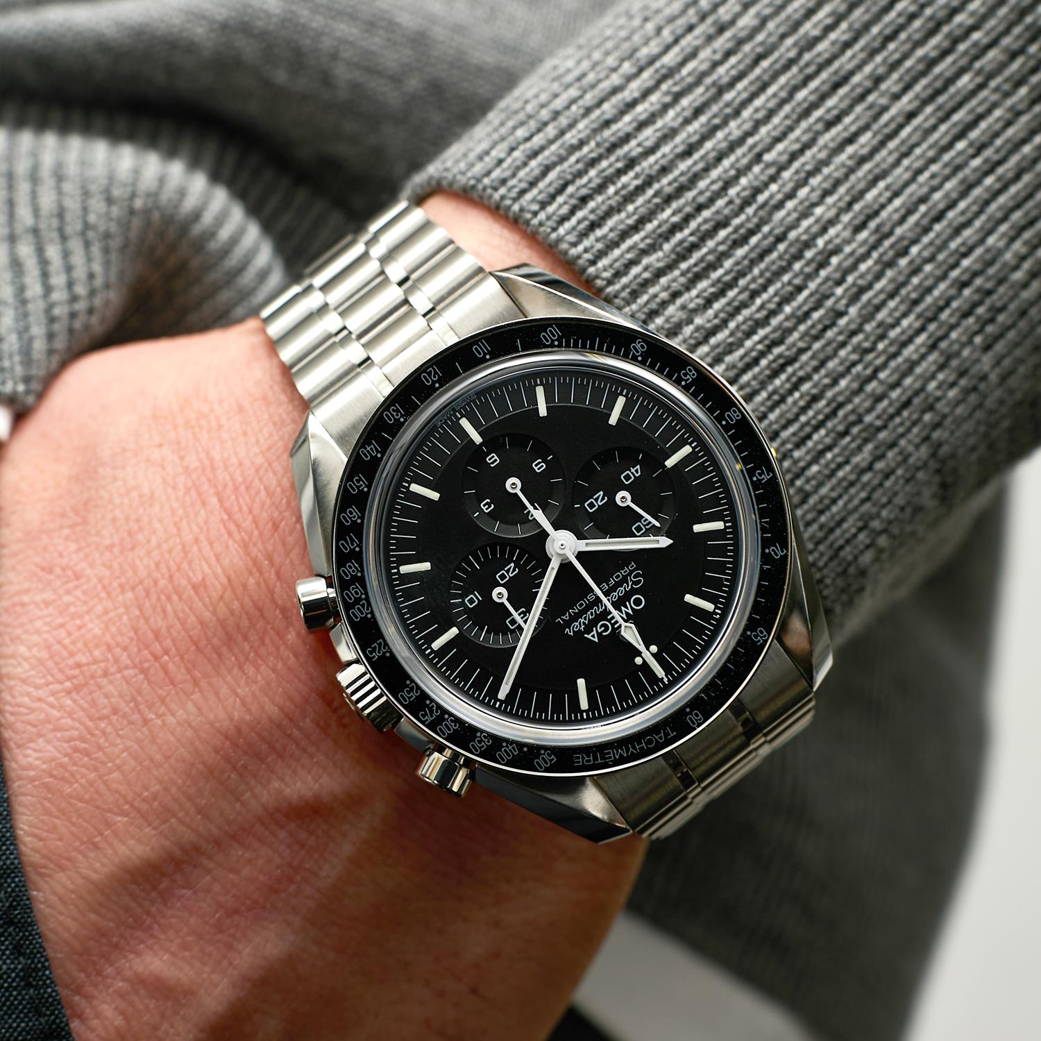 Omega Speedmaster Moonwatch Professional 310.30.42.50.01.002 Thumbnail 4