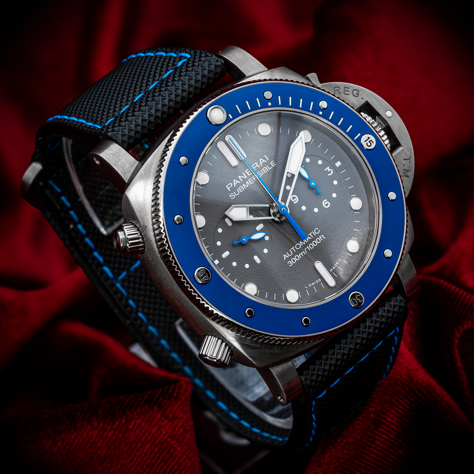 Panerai Submersible PAM00982 Thumbnail 3