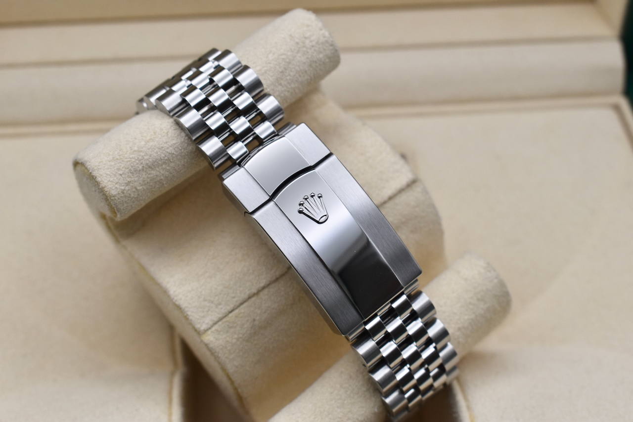 Rolex Datejust 41 126300 Thumbnail 4