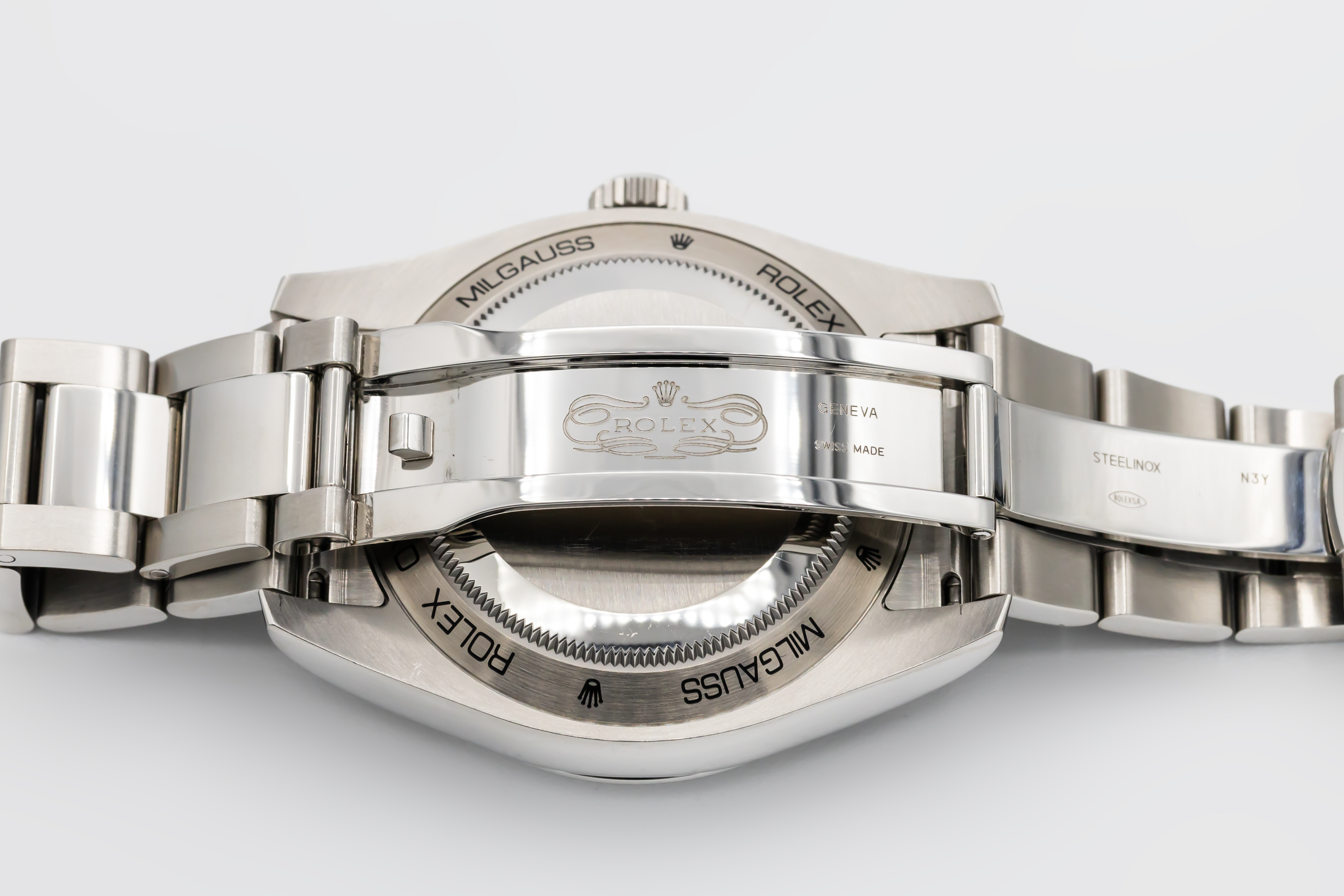 Rolex Milgauss 116400 GV Thumbnail 4