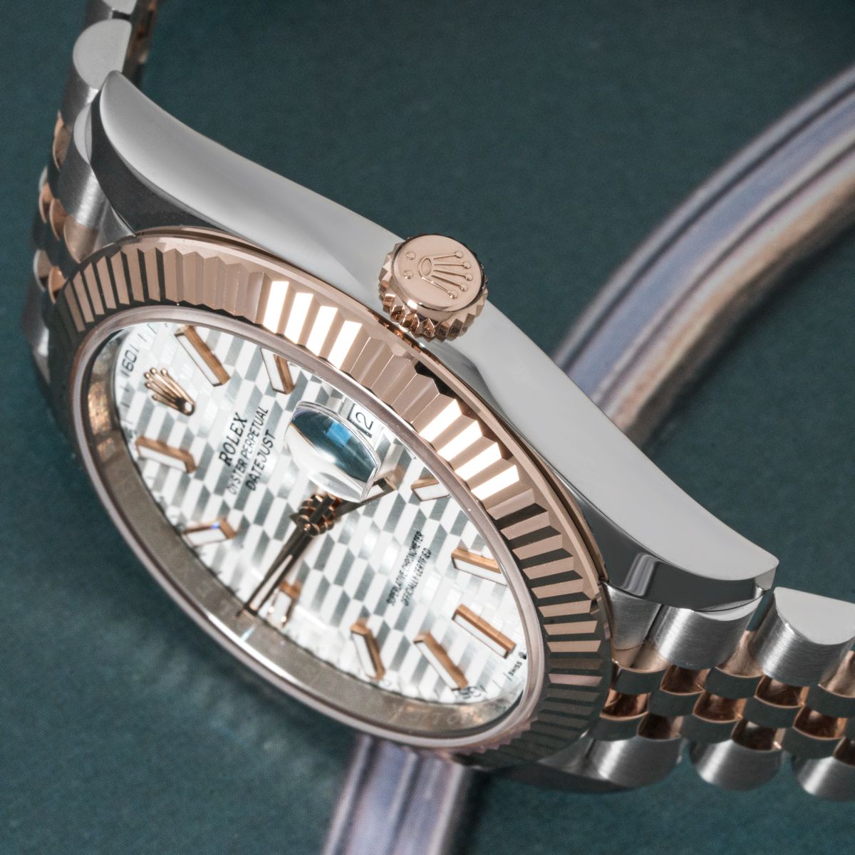 Rolex Datejust 41 126331 Thumbnail 2