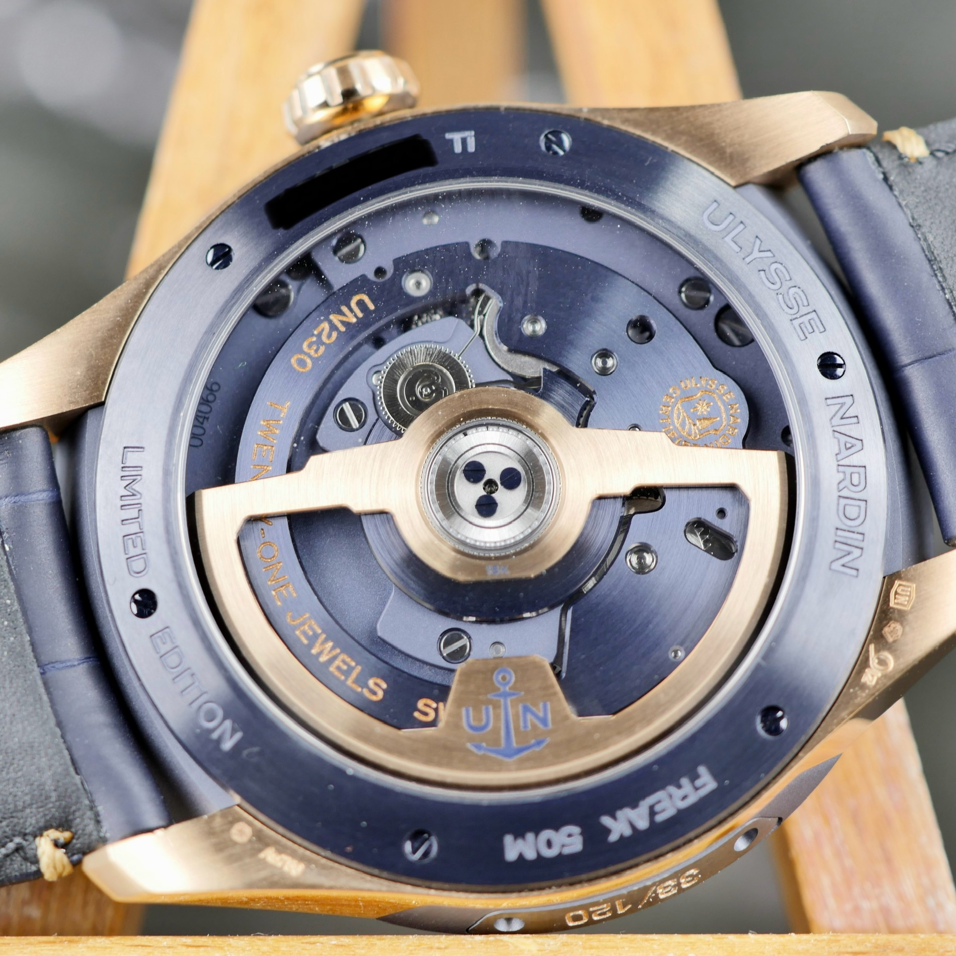 Ulysse Nardin Freak Vision 2305-270LE-3AE-BLUE/1A Thumbnail 4