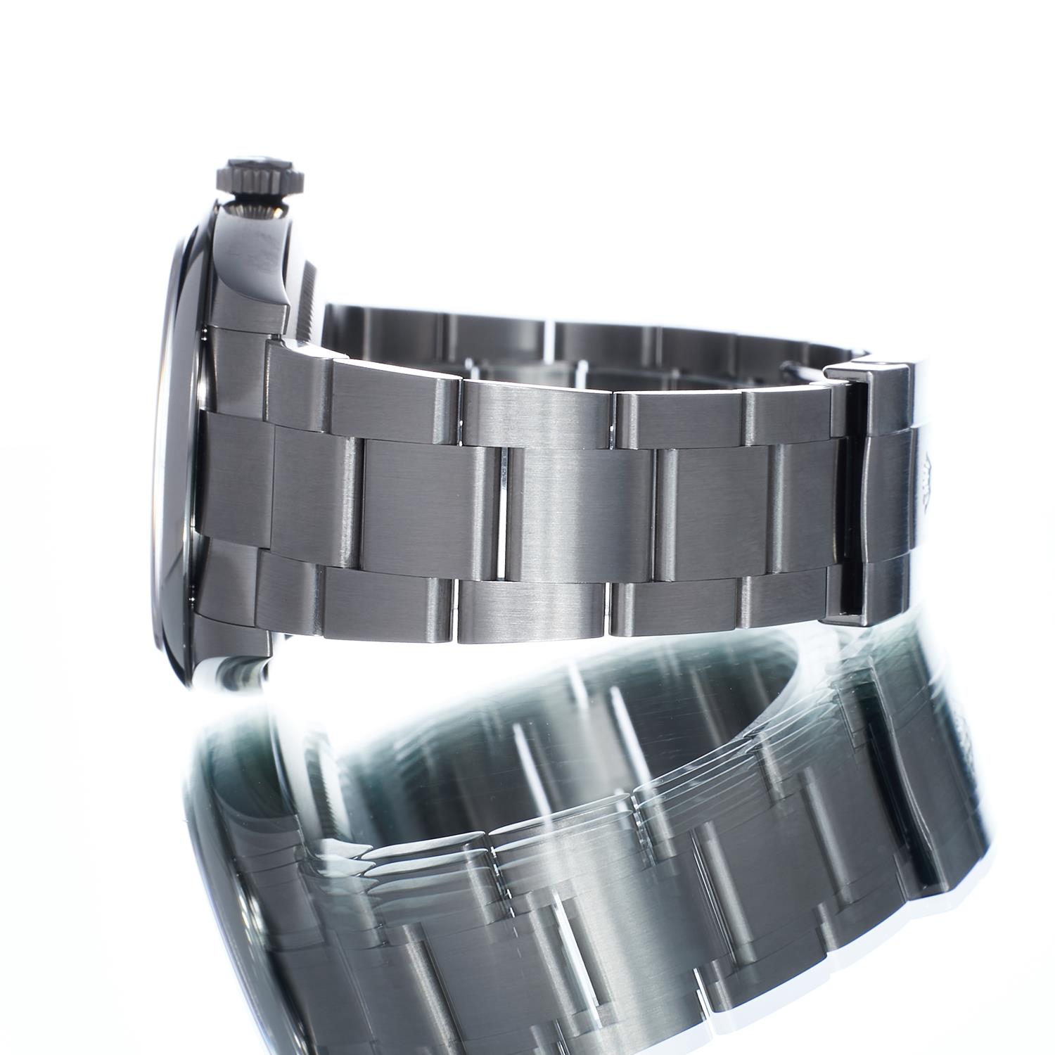 Rolex Oyster Perpetual 41 134300 Thumbnail 2