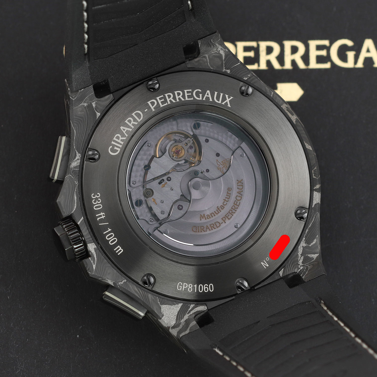 Girard Perregaux Laureato 81060-41-3222-1CX Thumbnail 3