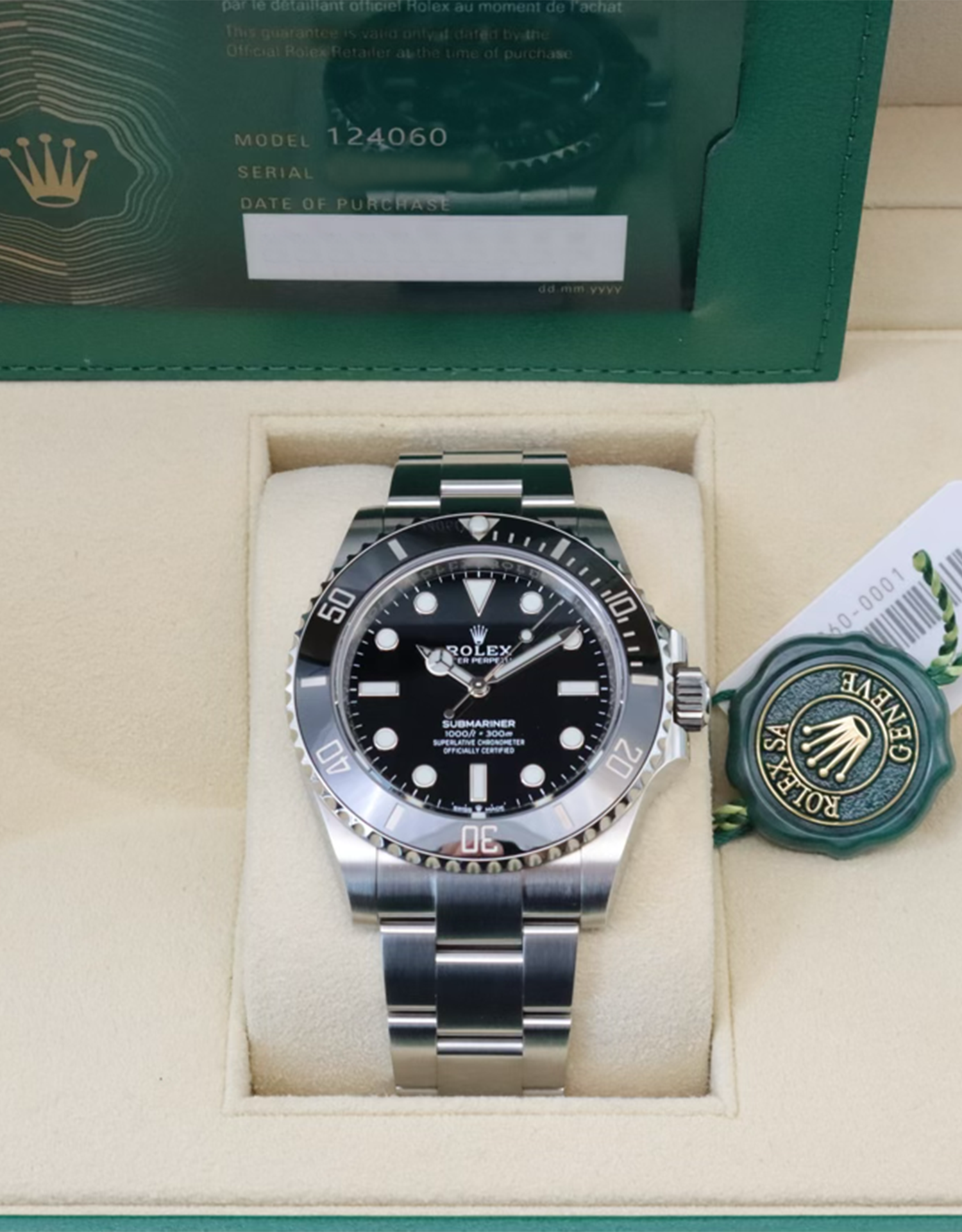 Rolex Submariner 124060 Thumbnail 7