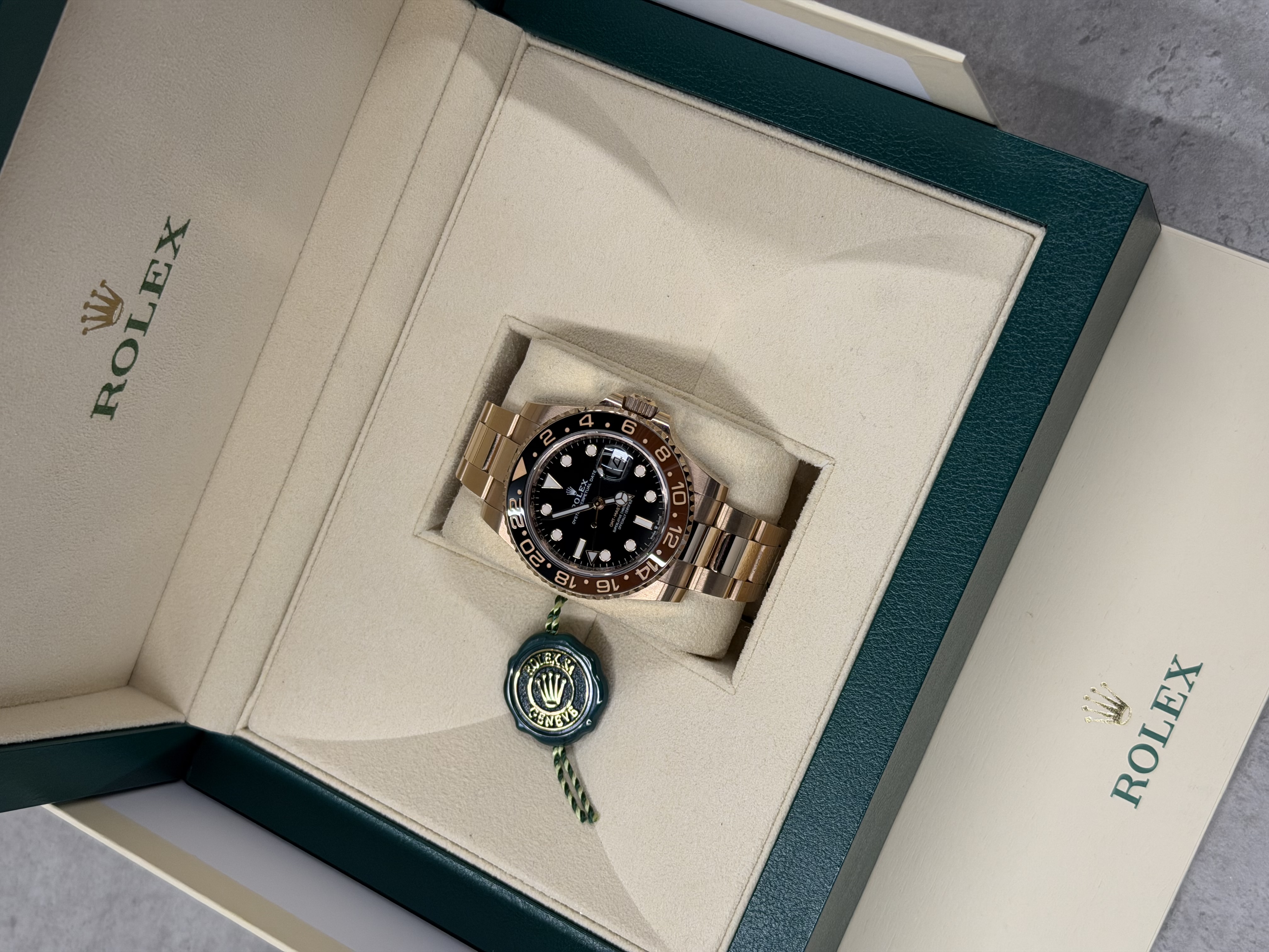 Rolex GMT Master II 126715 CHNR Thumbnail 2