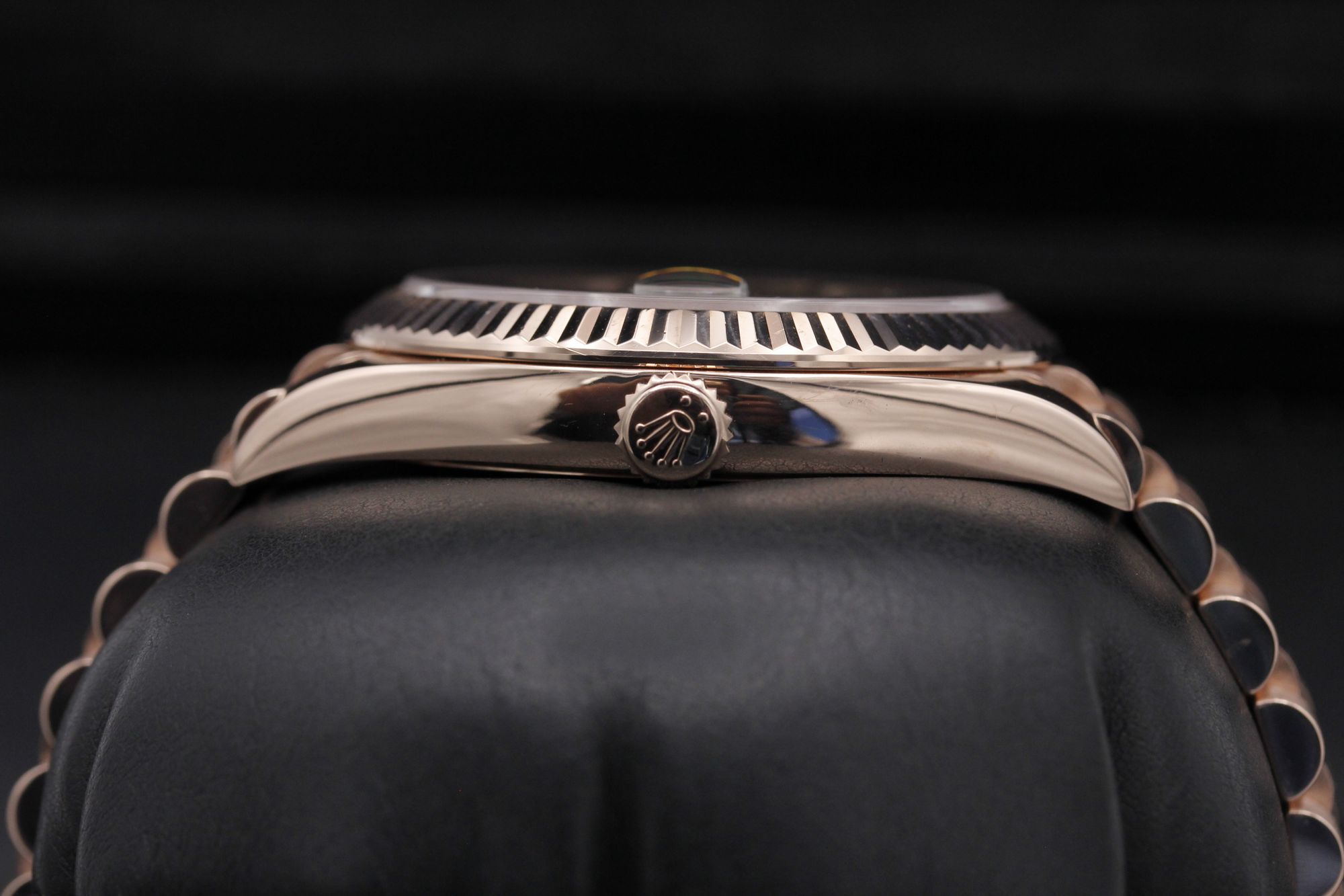 Rolex Day-Date 40 228235 Thumbnail 3